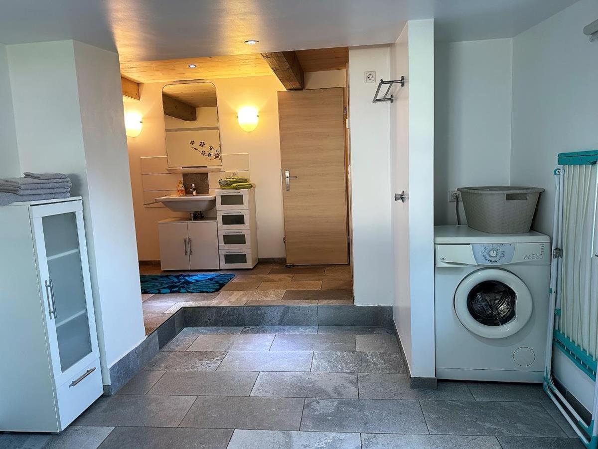 Jeppe Hus, Reetdachhaus, Hunde willkommen, Eckbadewanne, Kamin, WLAN