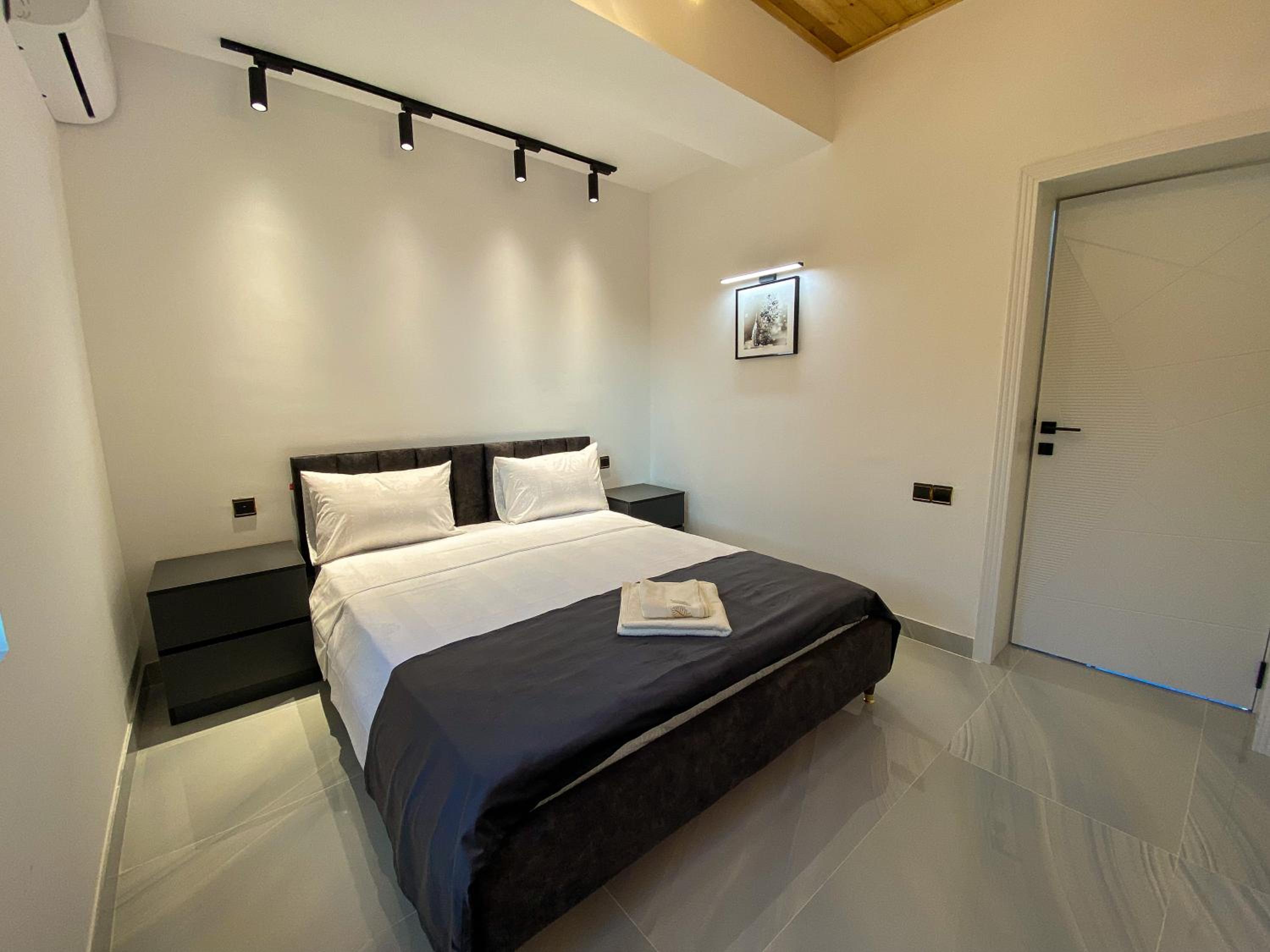 Area36 Royal Chalet