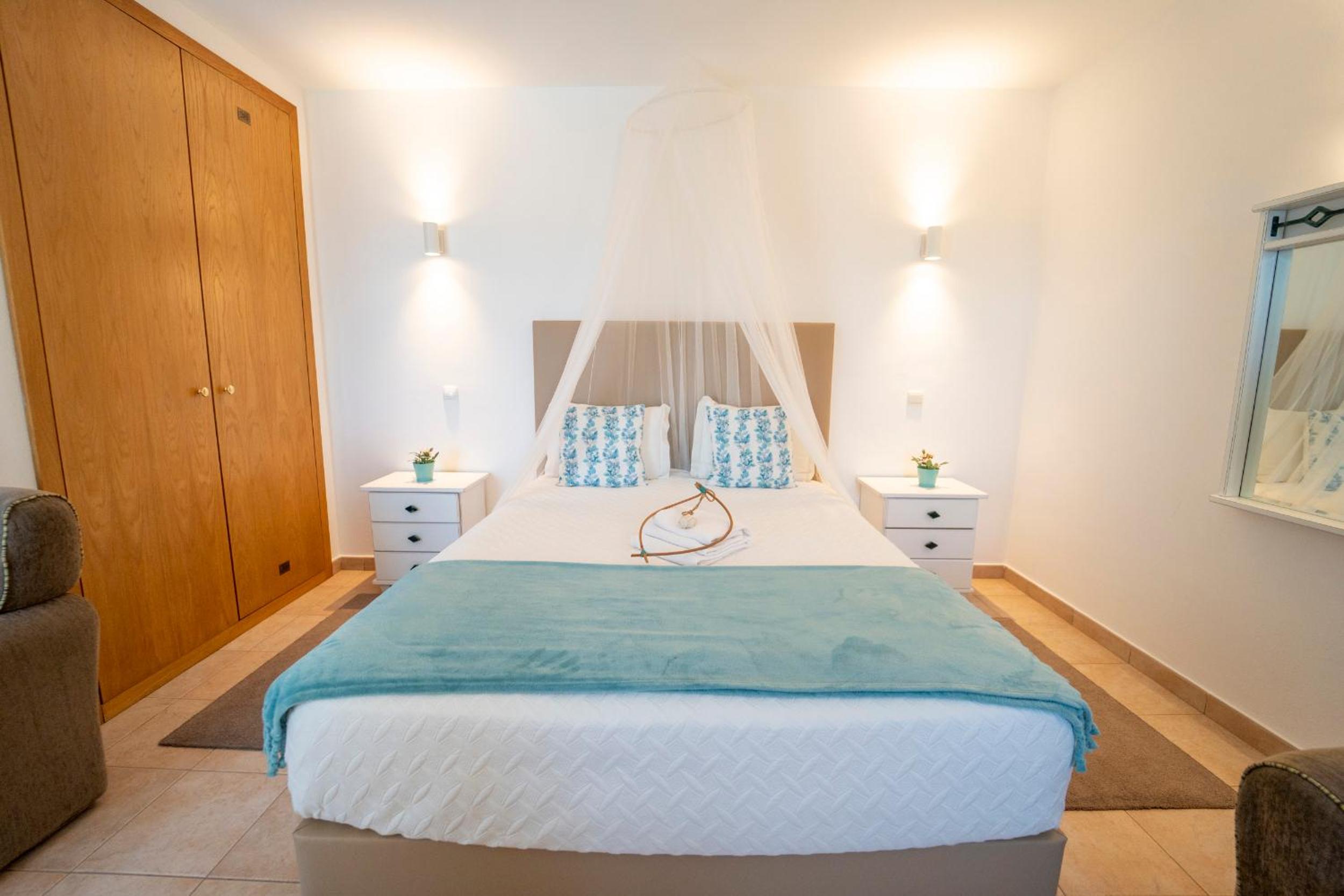 Apartamentos Monte dos Avós, Albufeira by AlgarveBlossom