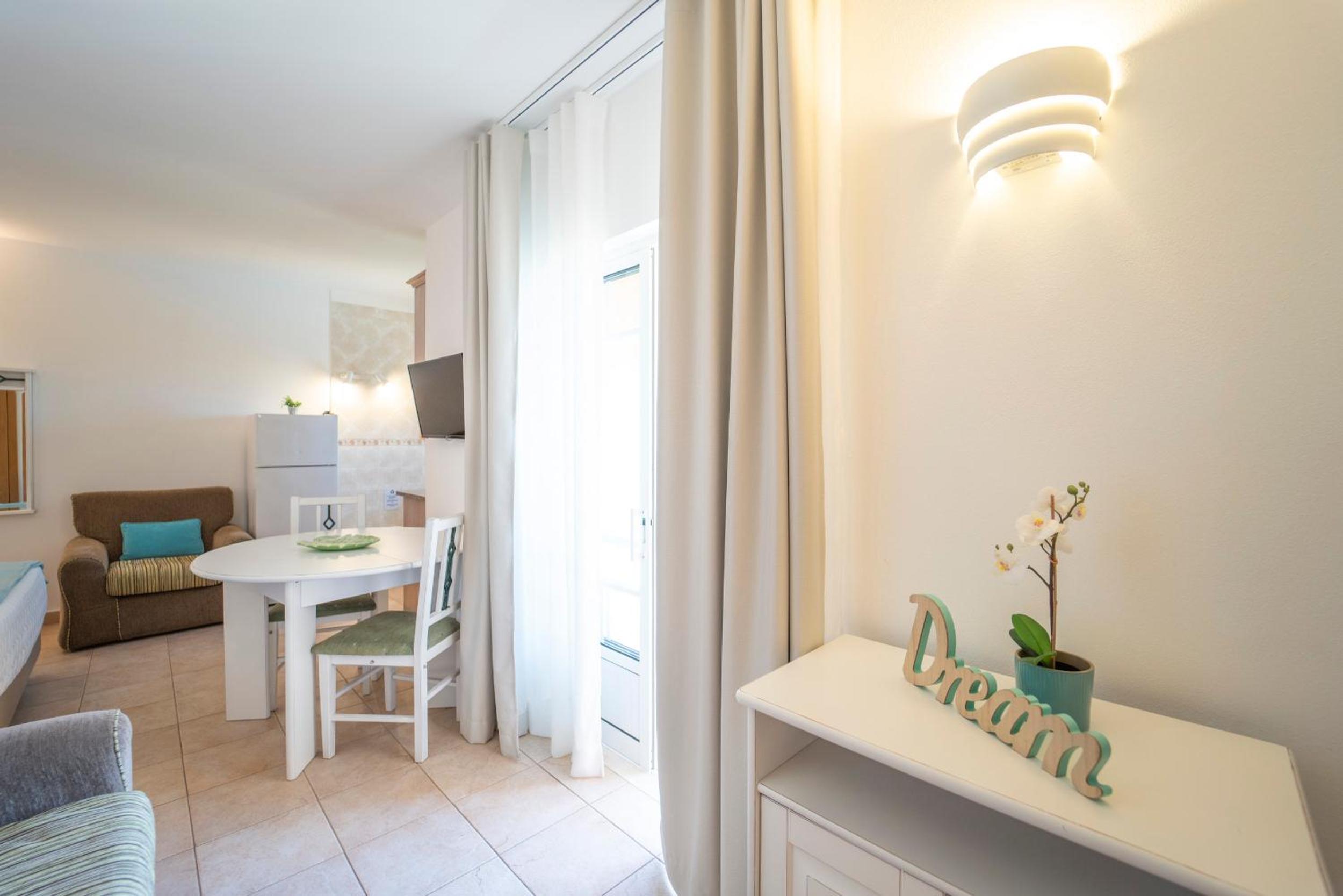 Apartamentos Monte dos Avós, Albufeira by AlgarveBlossom