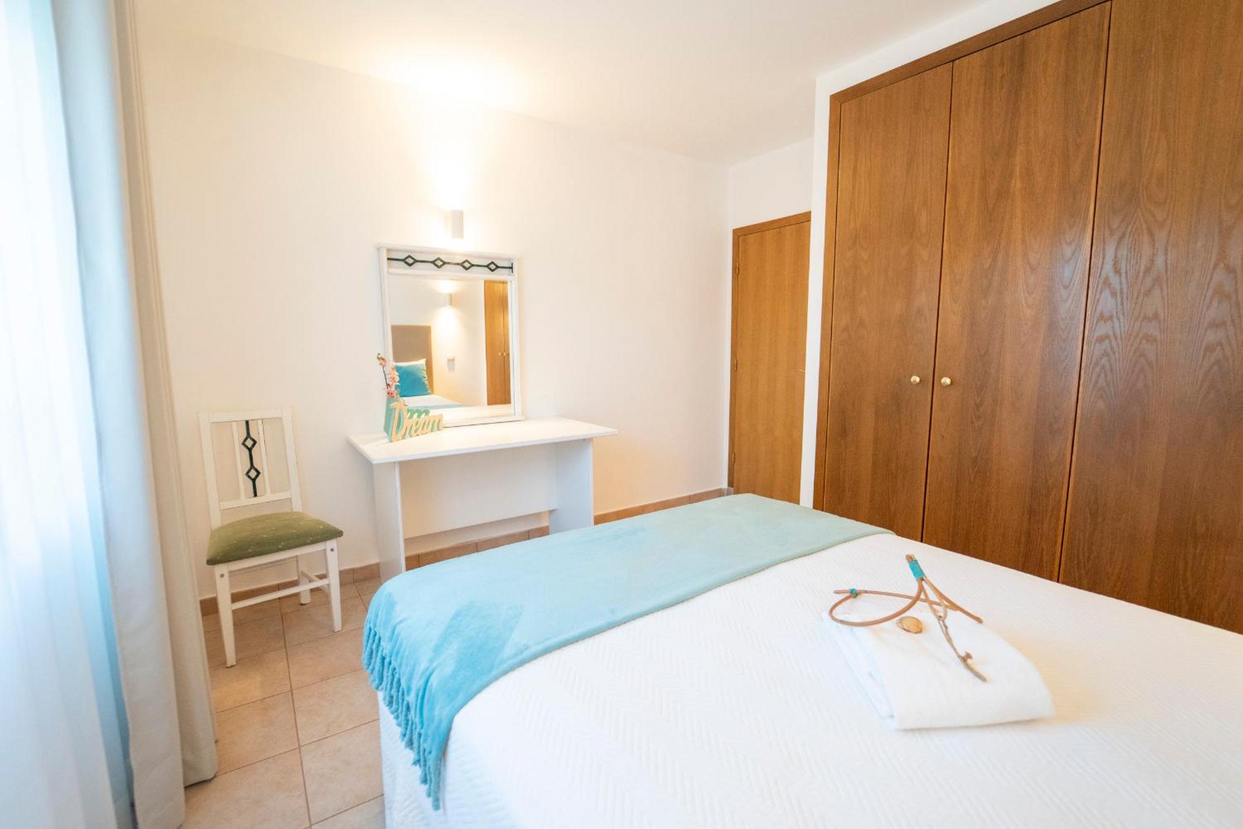 Apartamentos Monte dos Avós, Albufeira by AlgarveBlossom