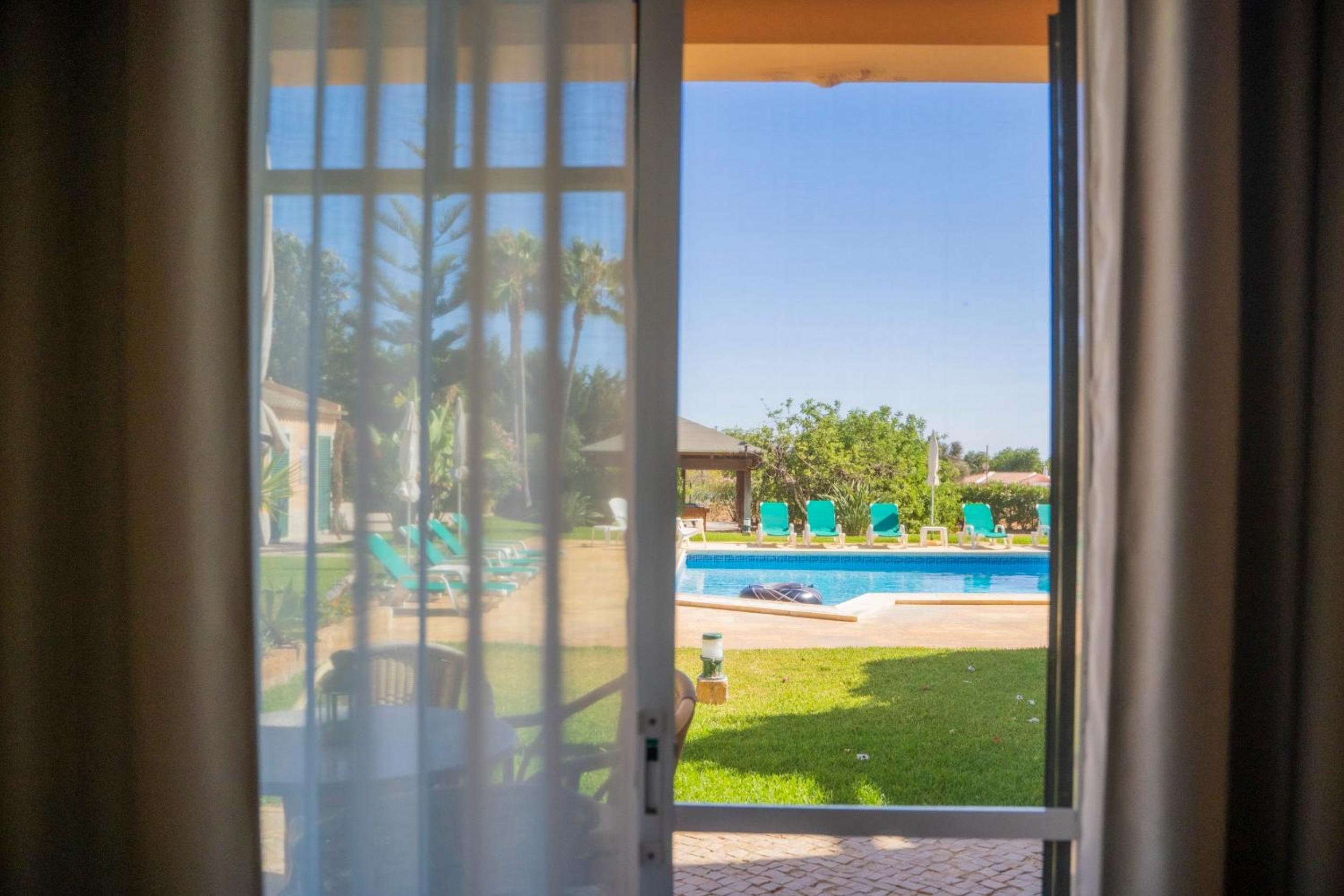Apartamentos Monte dos Avós, Albufeira by AlgarveBlossom