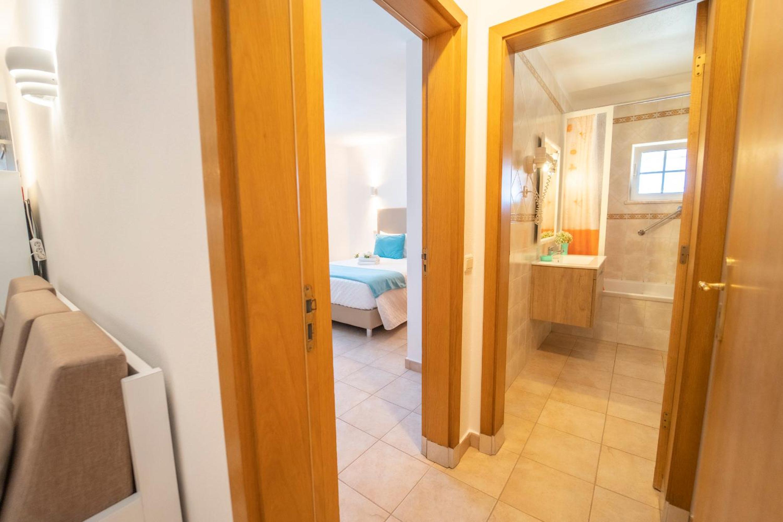 Apartamentos Monte dos Avós, Albufeira by AlgarveBlossom