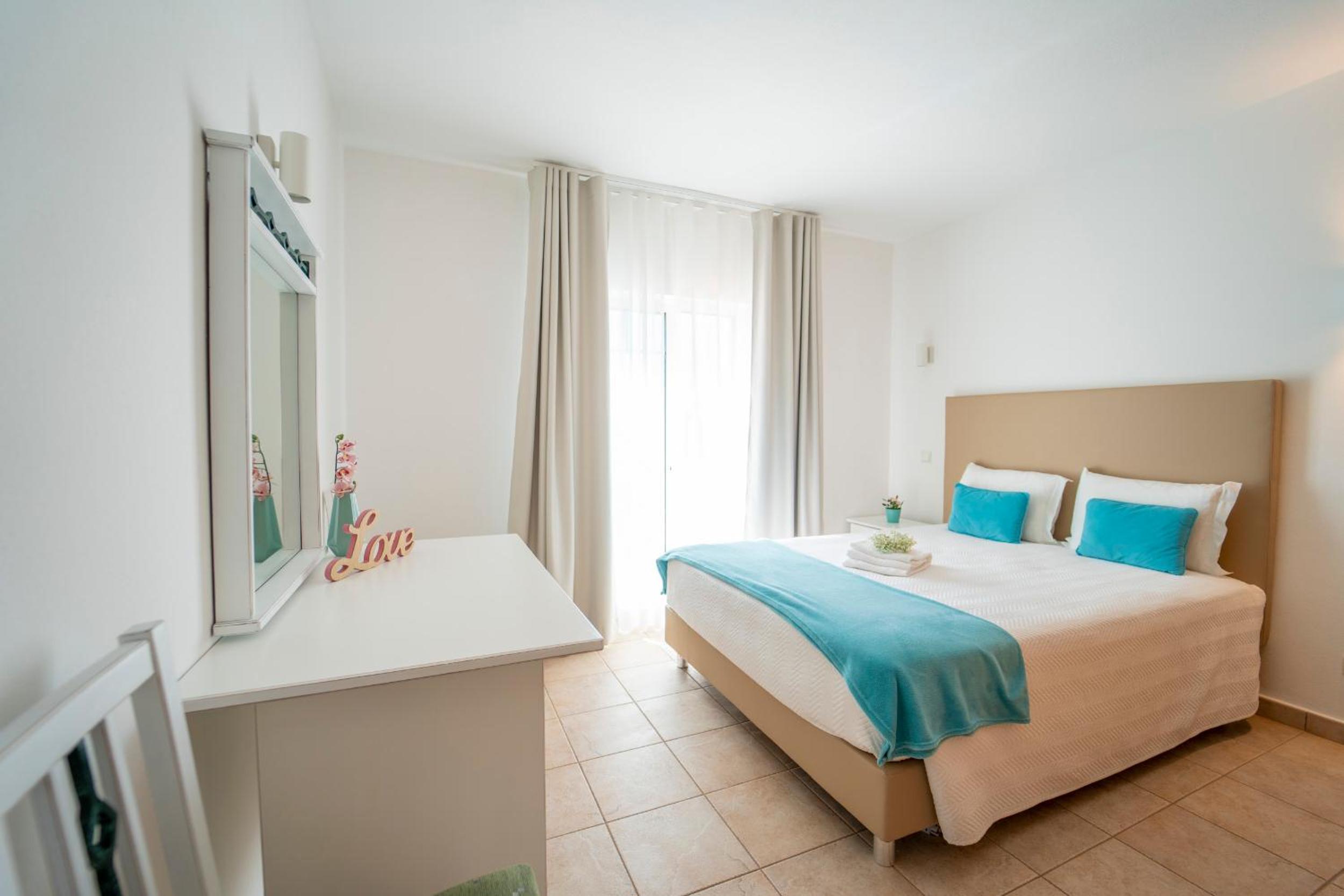 Apartamentos Monte dos Avós, Albufeira by AlgarveBlossom