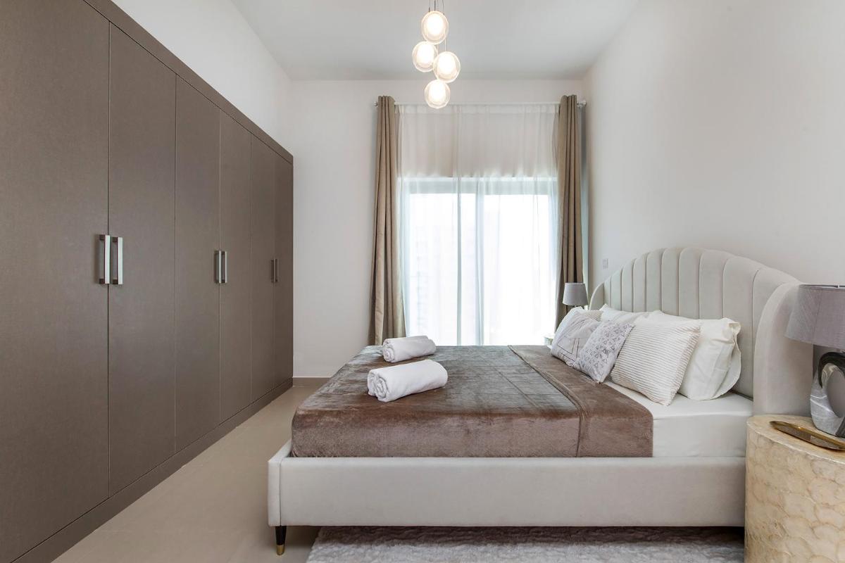 New stylish studio at Azizi Berton