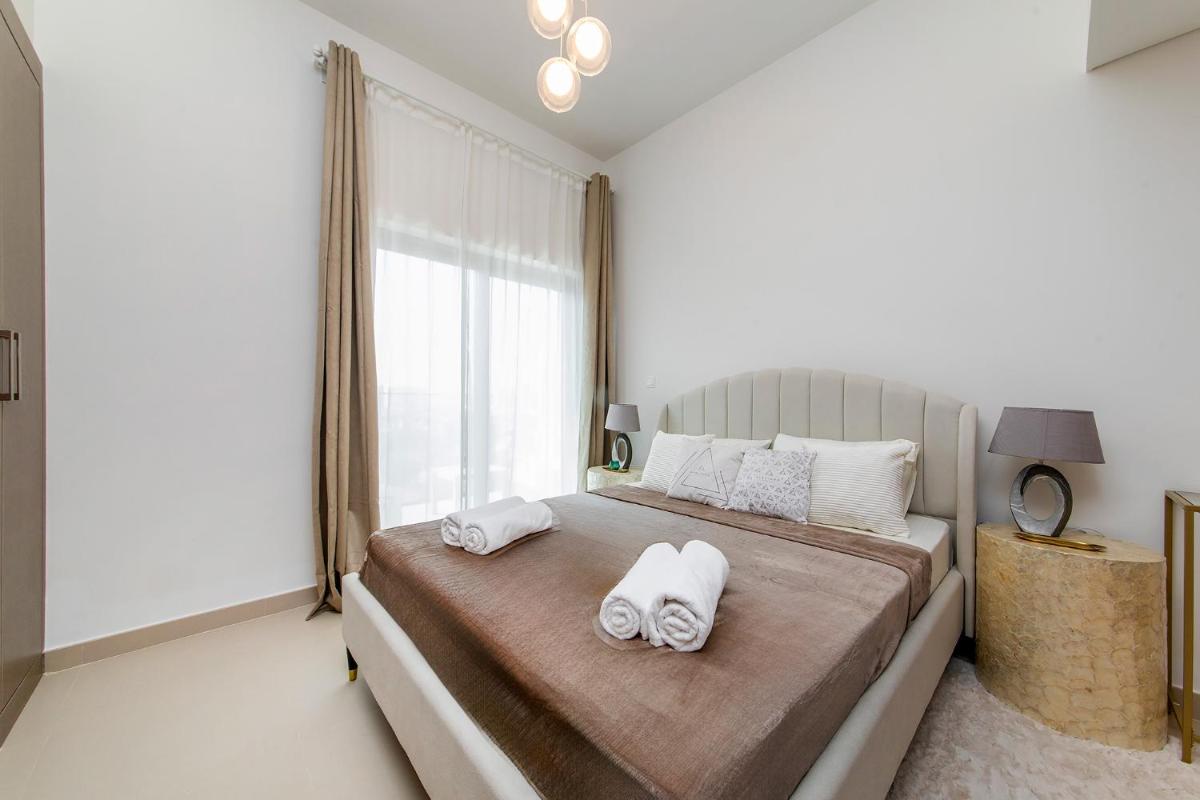 New stylish studio at Azizi Berton