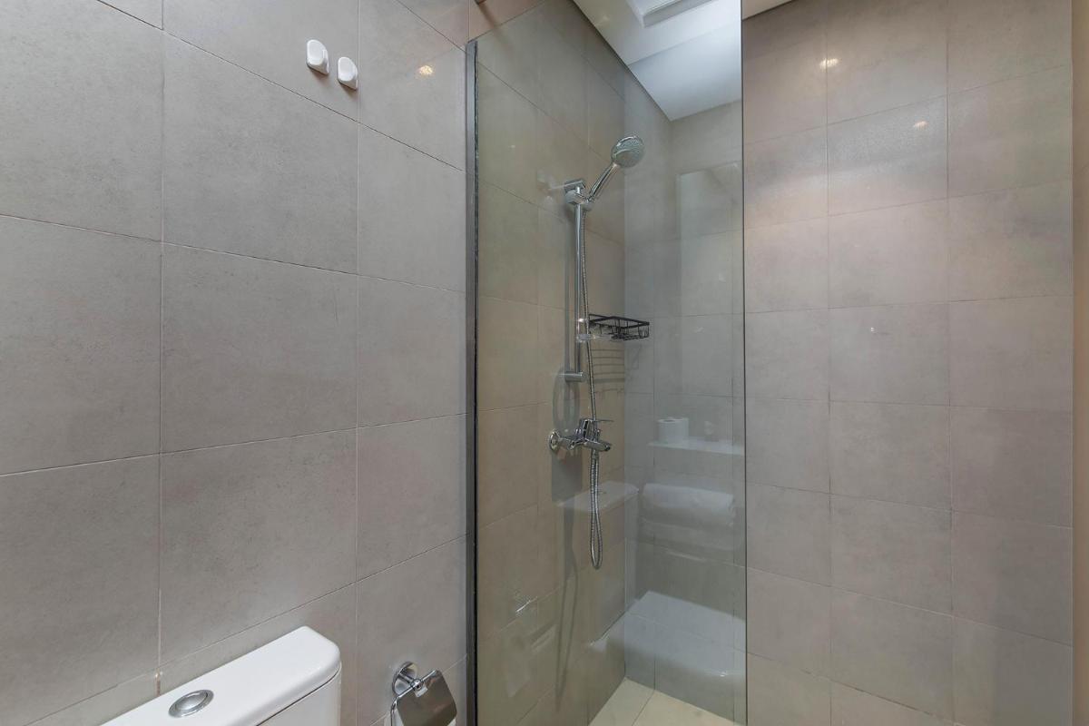 New stylish studio at Azizi Berton