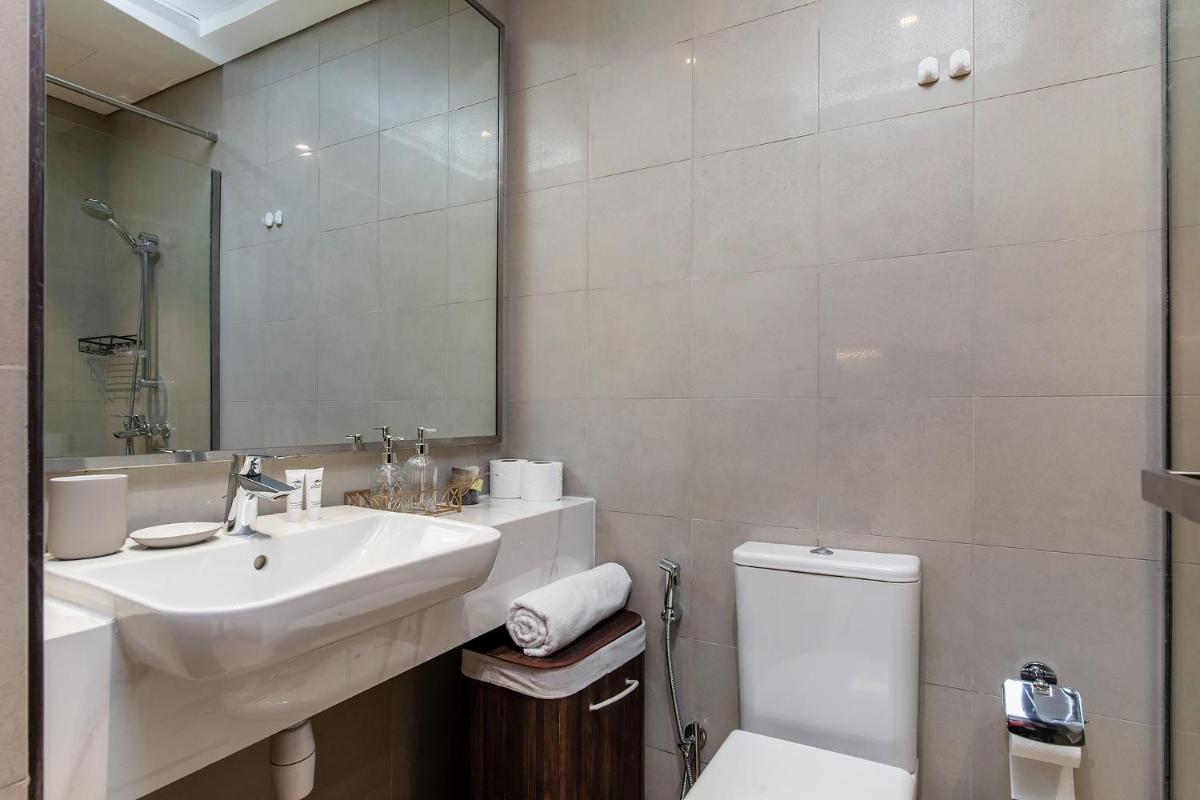 New stylish studio at Azizi Berton
