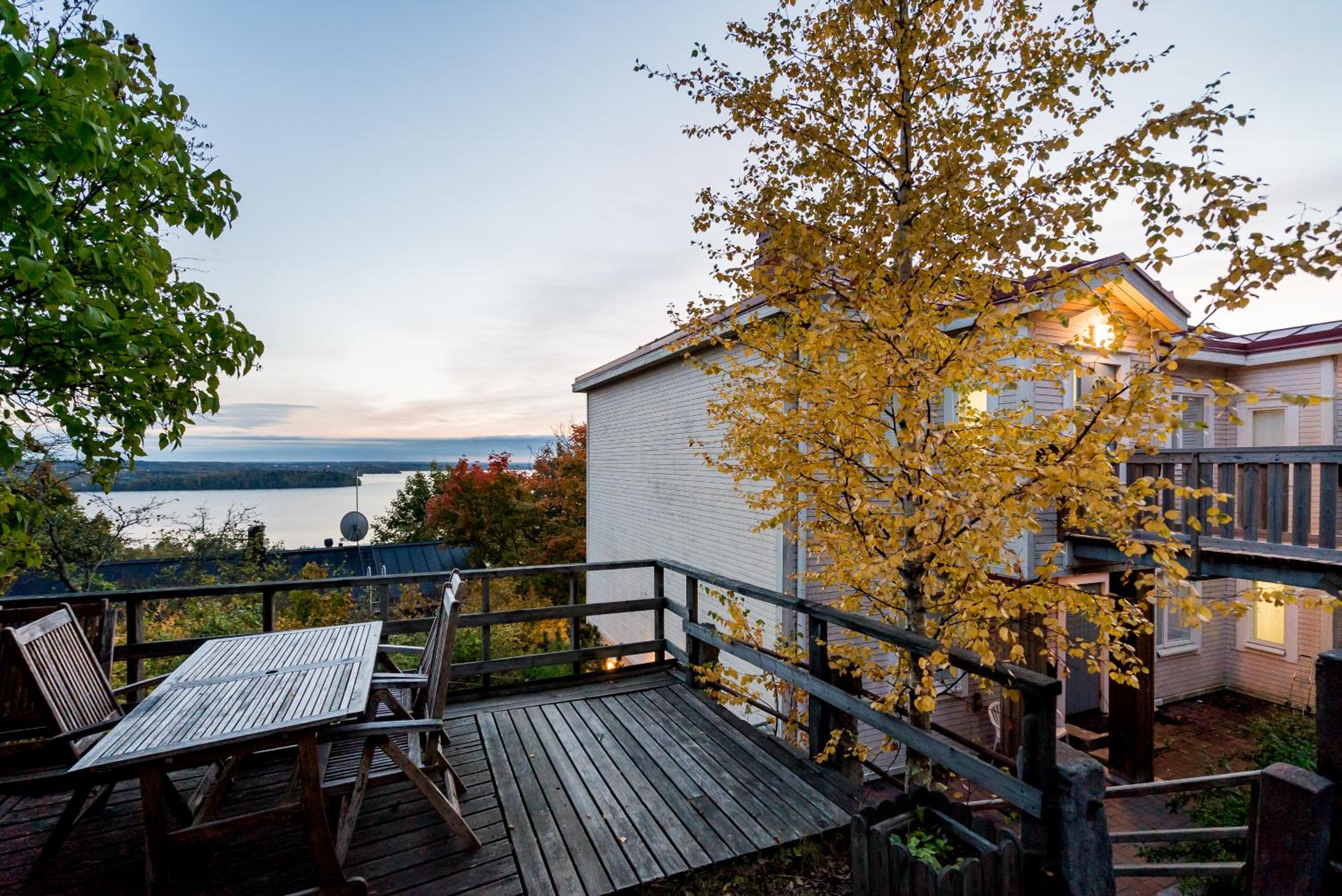 Studio apartment in lake views