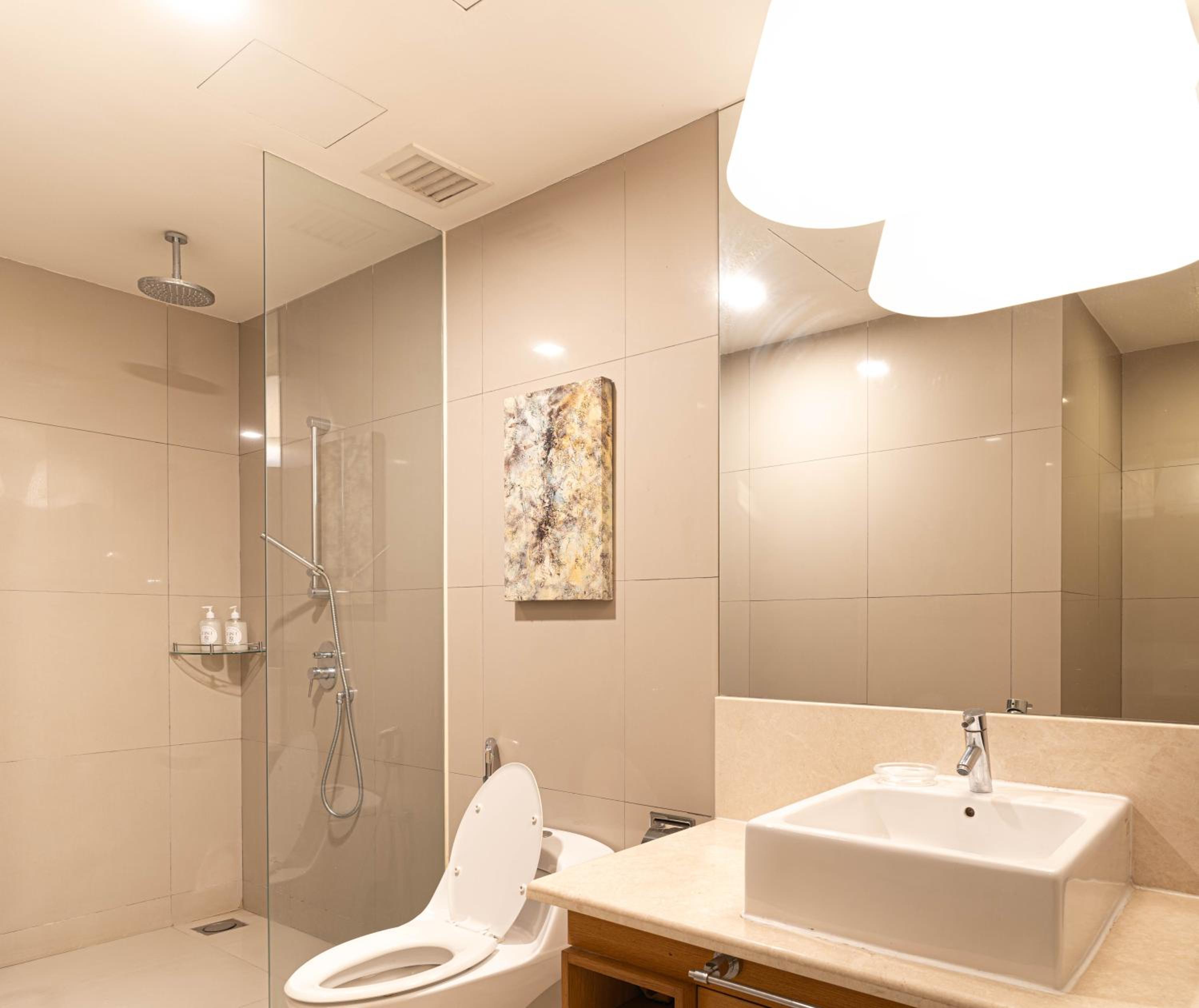 400m to KLCC Bukit Bintang Pavillion KLCC LRT walking distance Lot 163 Zenglo