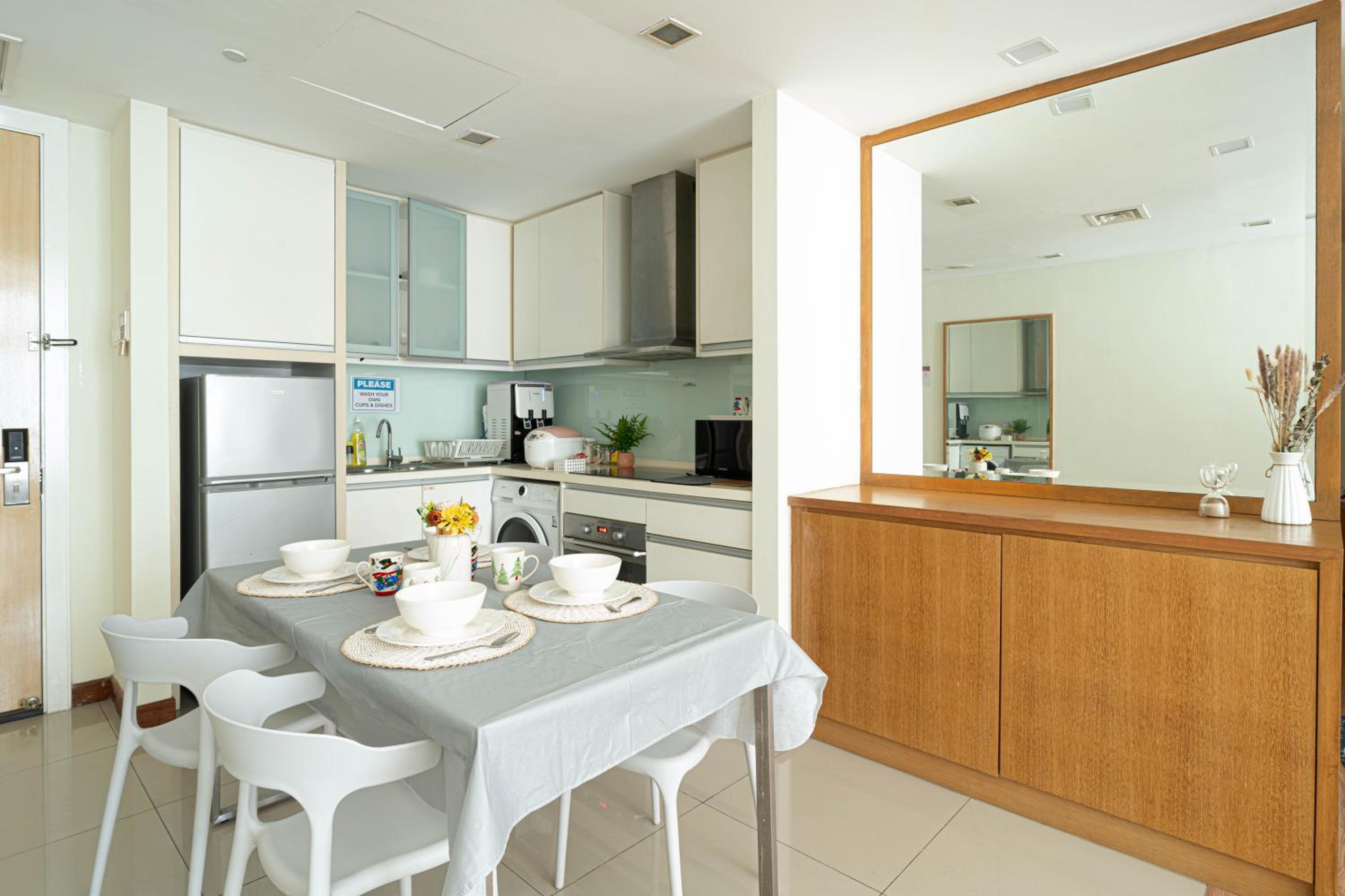 400m to KLCC Bukit Bintang Pavillion KLCC LRT walking distance Lot 163 Zenglo