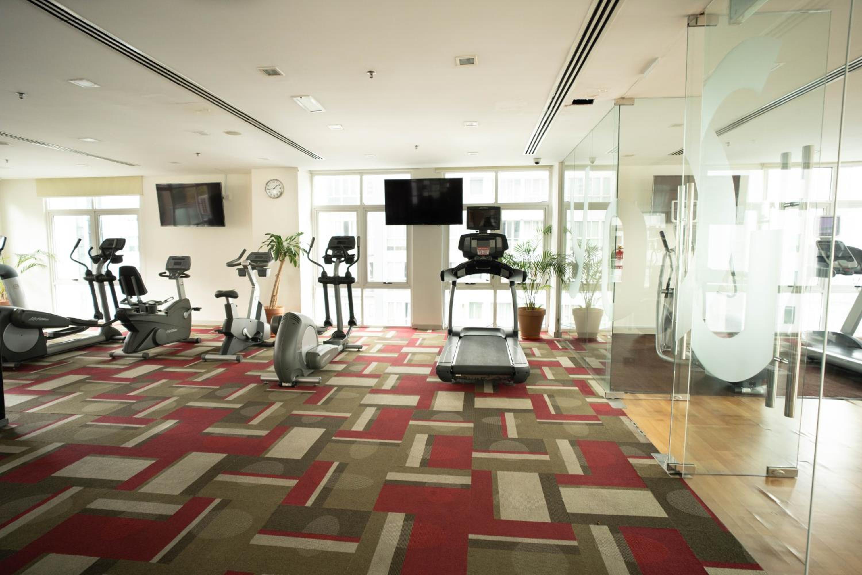 400m to KLCC Bukit Bintang Pavillion KLCC LRT walking distance Lot 163 Zenglo