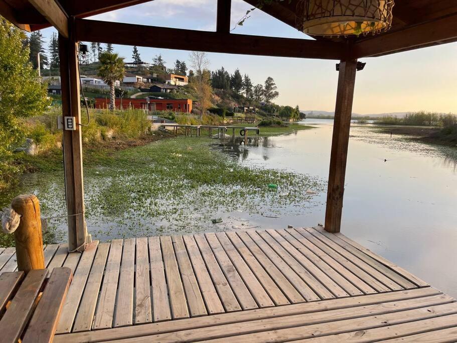 Casa a orillas del Lago Rapel con Kayak y Jacuzzi