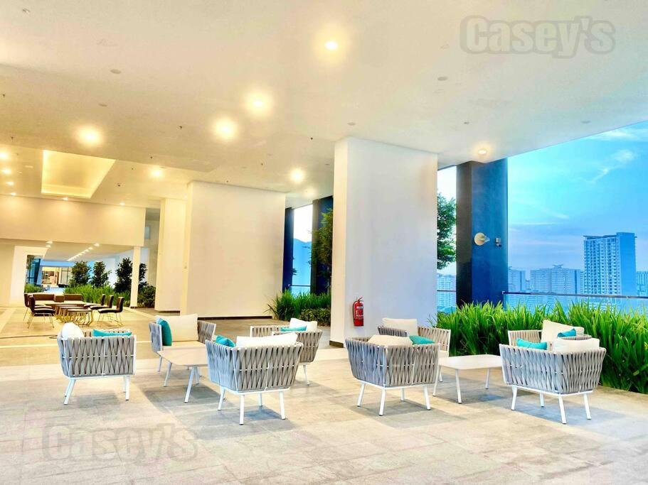 Urban Suites #High floor view #Infinity Pool #Georgetown #4pax #2BR 2bath #2 Queen #Quality well maintained #Private host photo 8