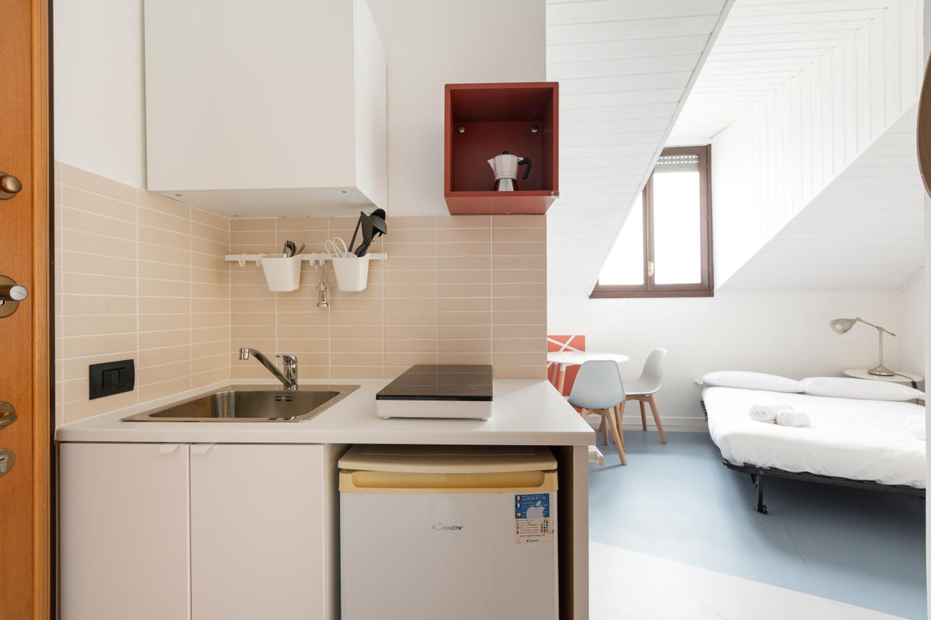 GuestHost - Milano Magenta Long Let Apts