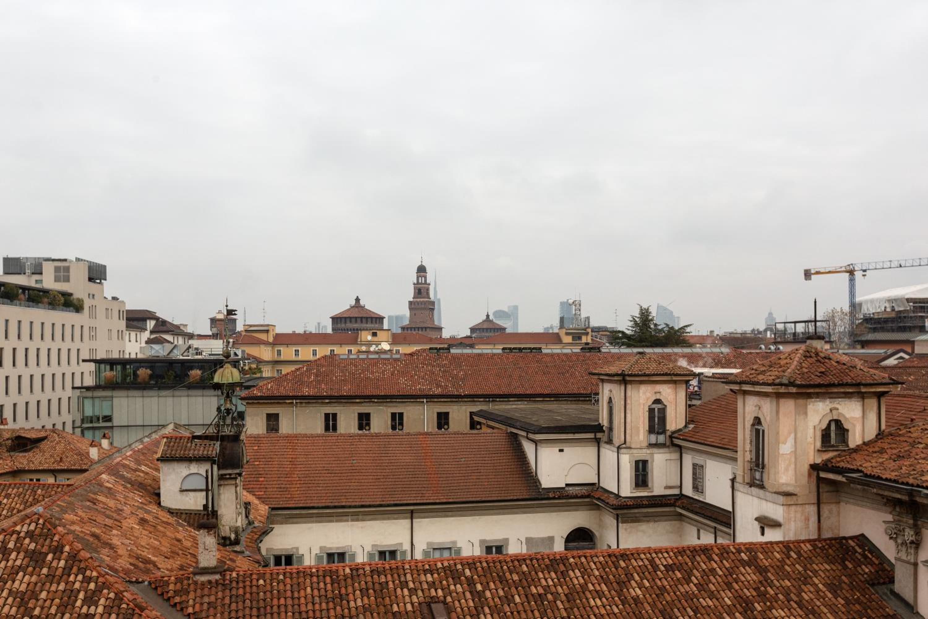 GuestHost - Milano Magenta Long Let Apts