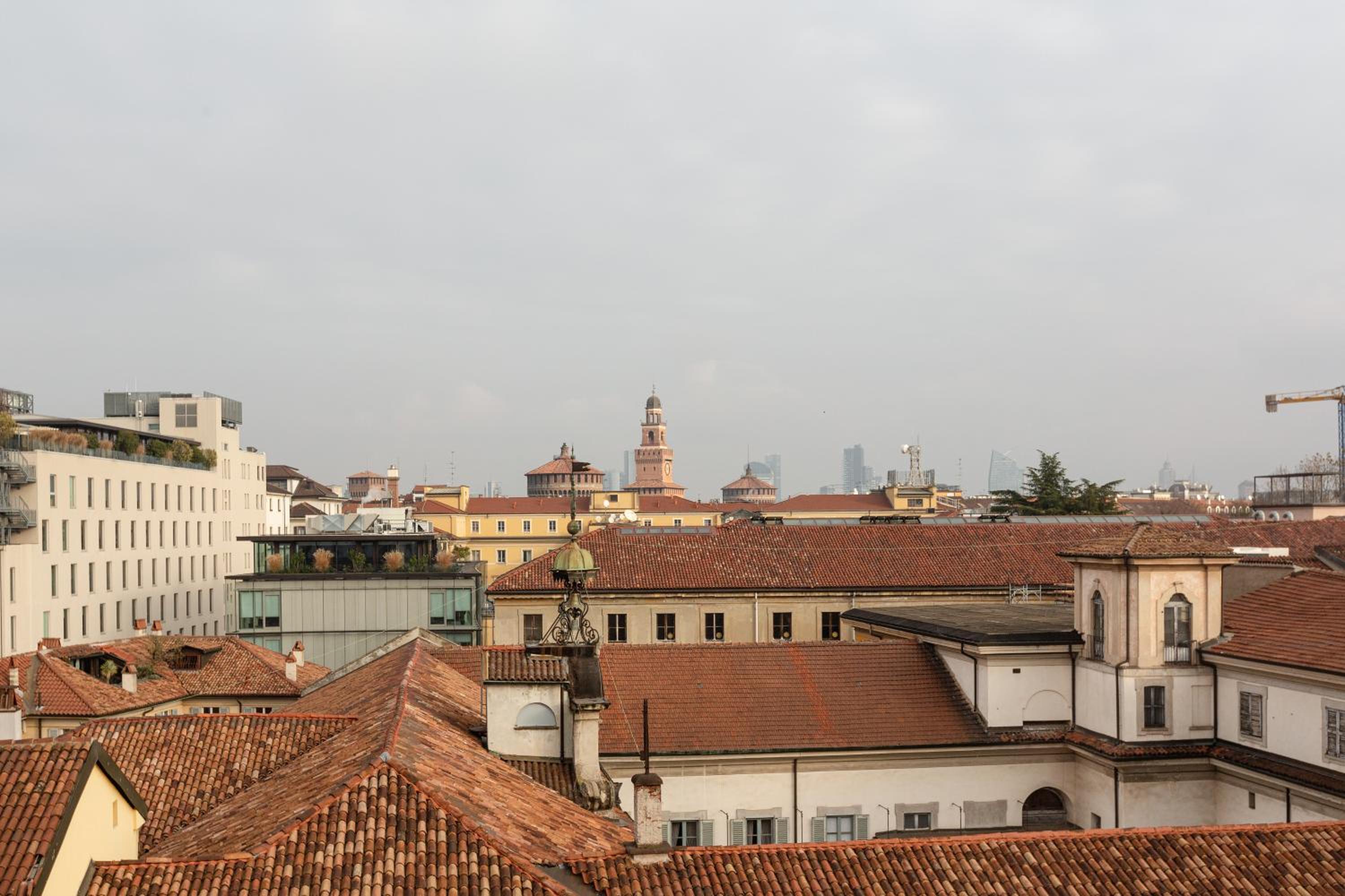 GuestHost - Milano Magenta Long Let Apts