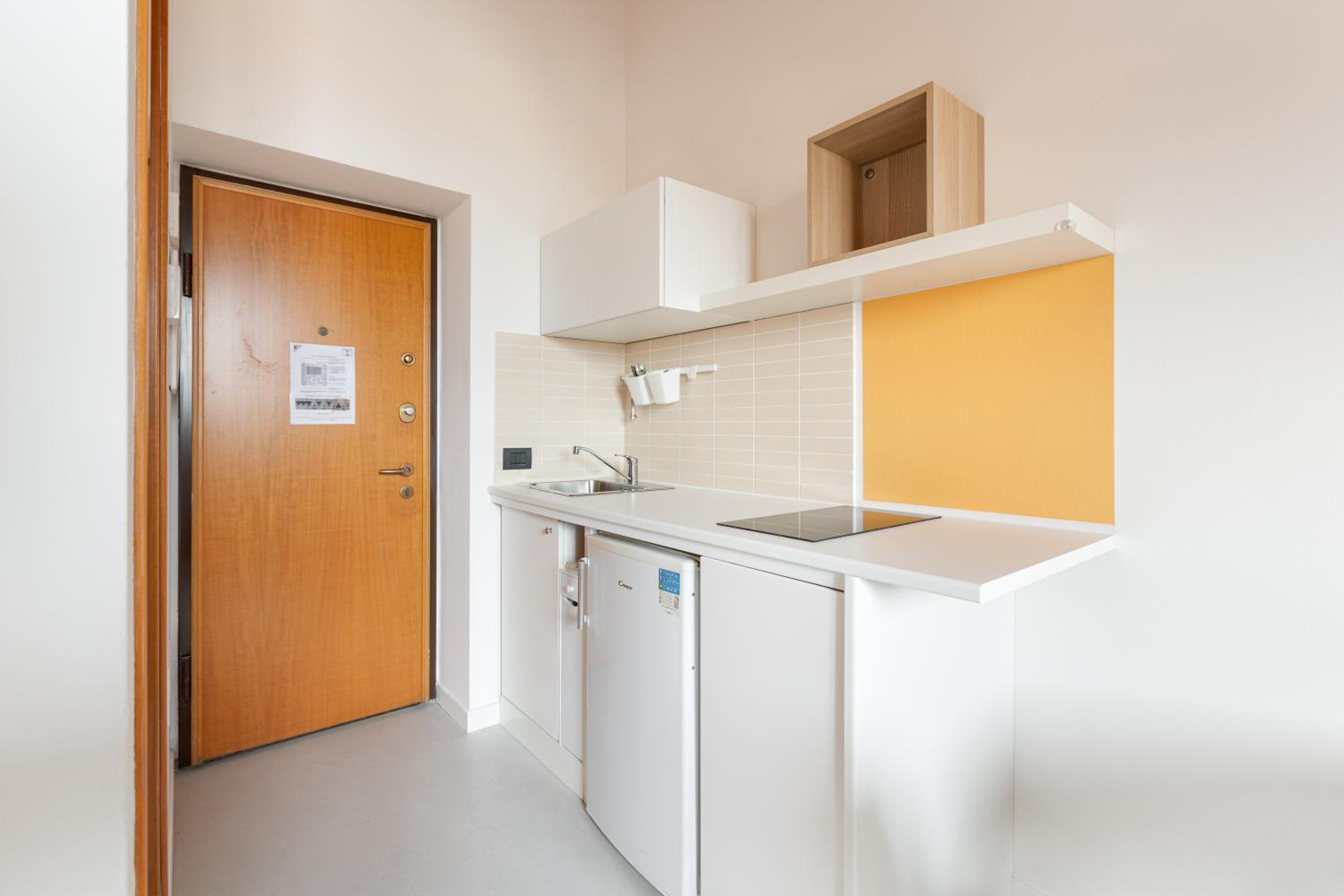 GuestHost - Milano Magenta Long Let Apts