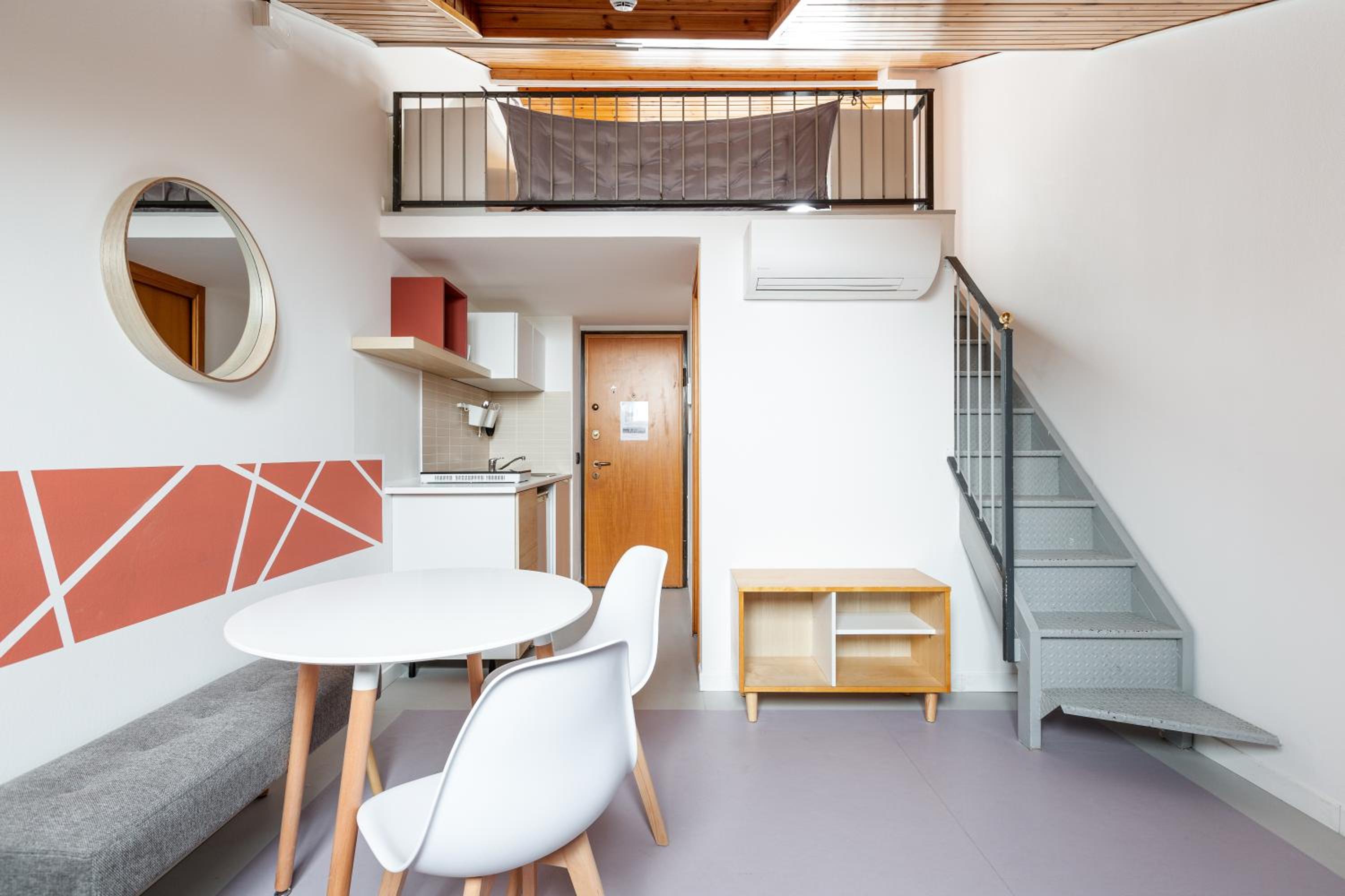 GuestHost - Milano Magenta Long Let Apts