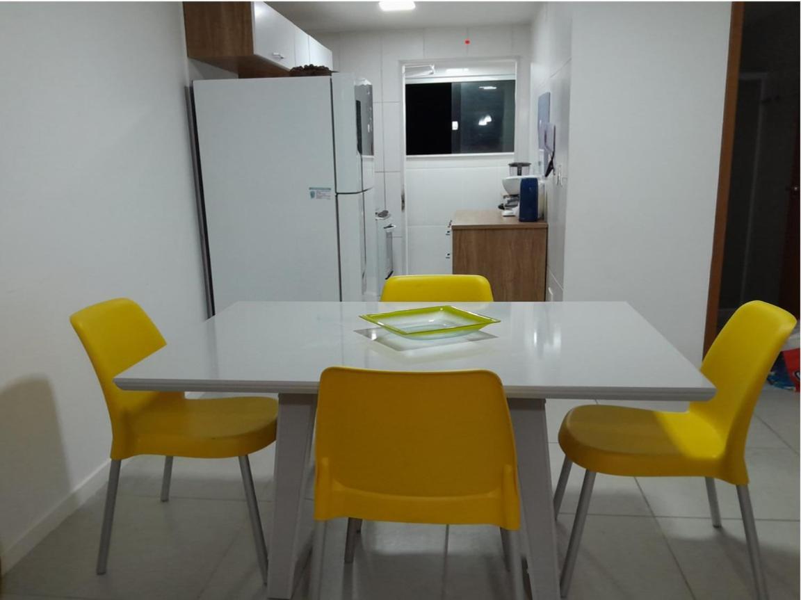 Condomínio Porto Smeralda - Guarajuba - apto 2 quartos - suítes