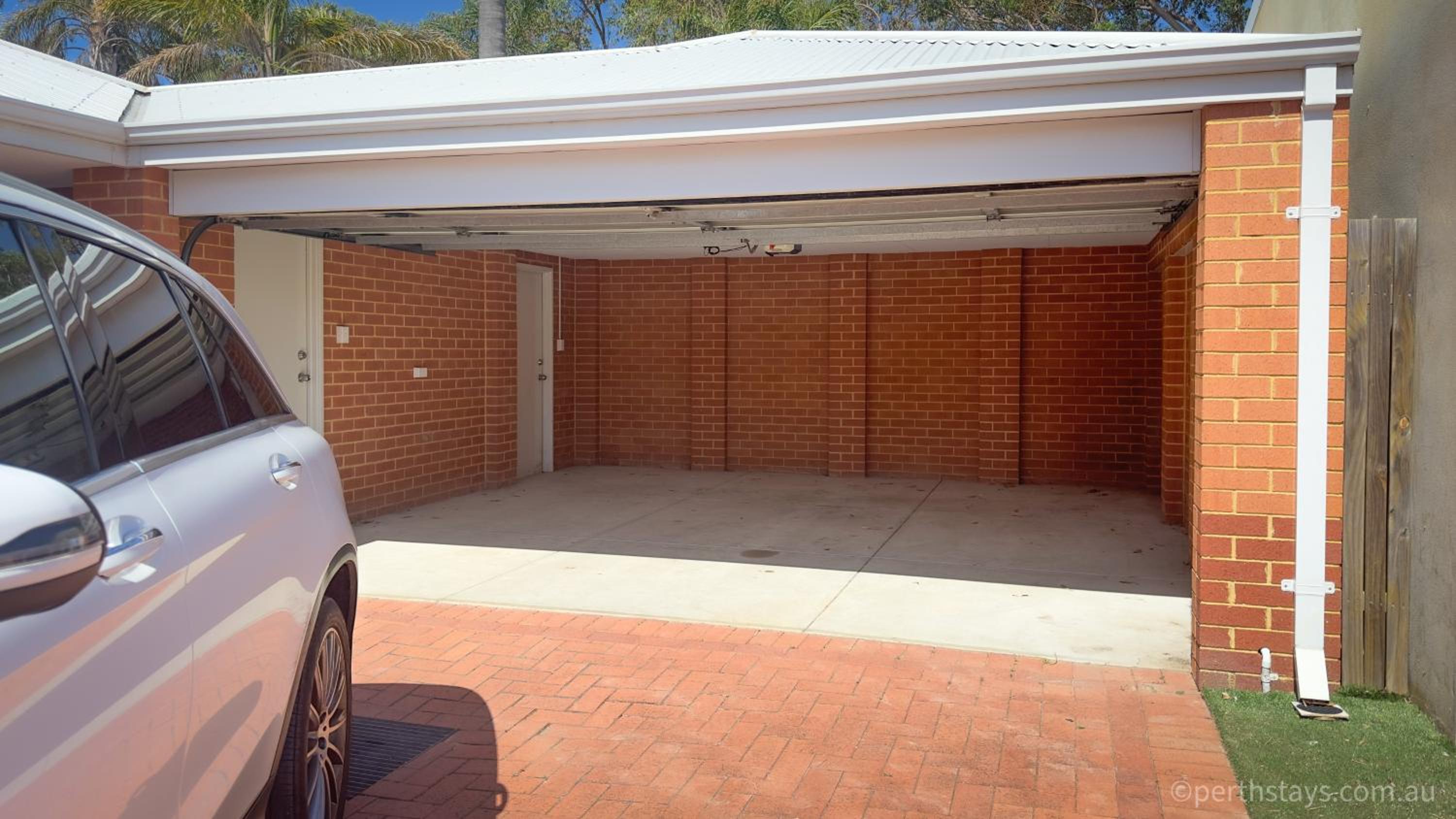 Fremantle High Street Retreat
