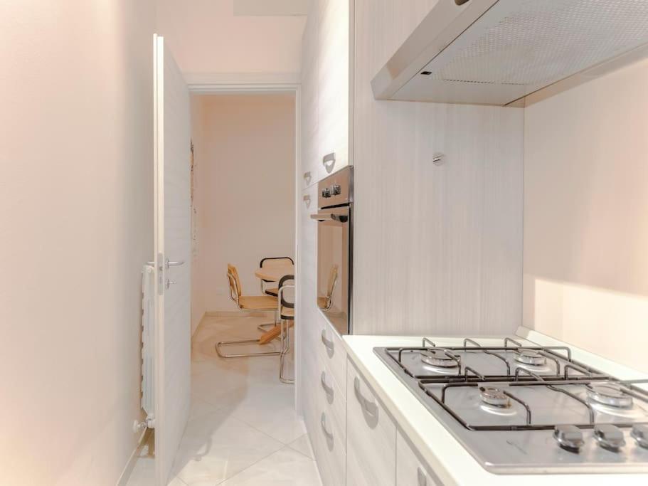 Indipendenza Cozy Apartment with Private Garden