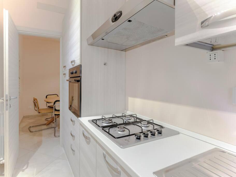 Indipendenza Cozy Apartment with Private Garden