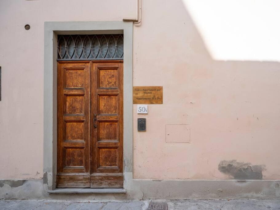 Indipendenza Cozy Apartment with Private Garden