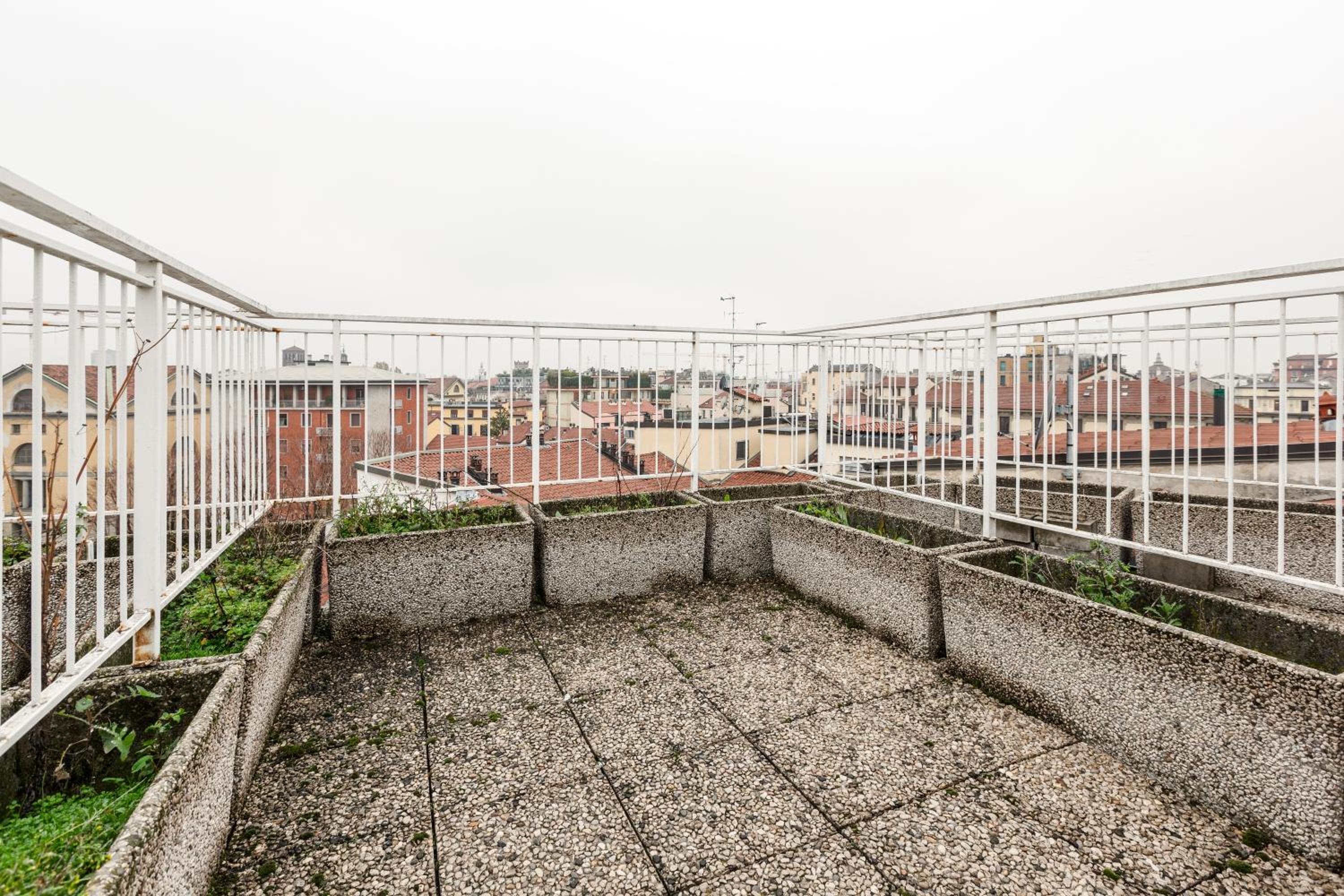 GuestHost - Milano Magenta Long Let Apts