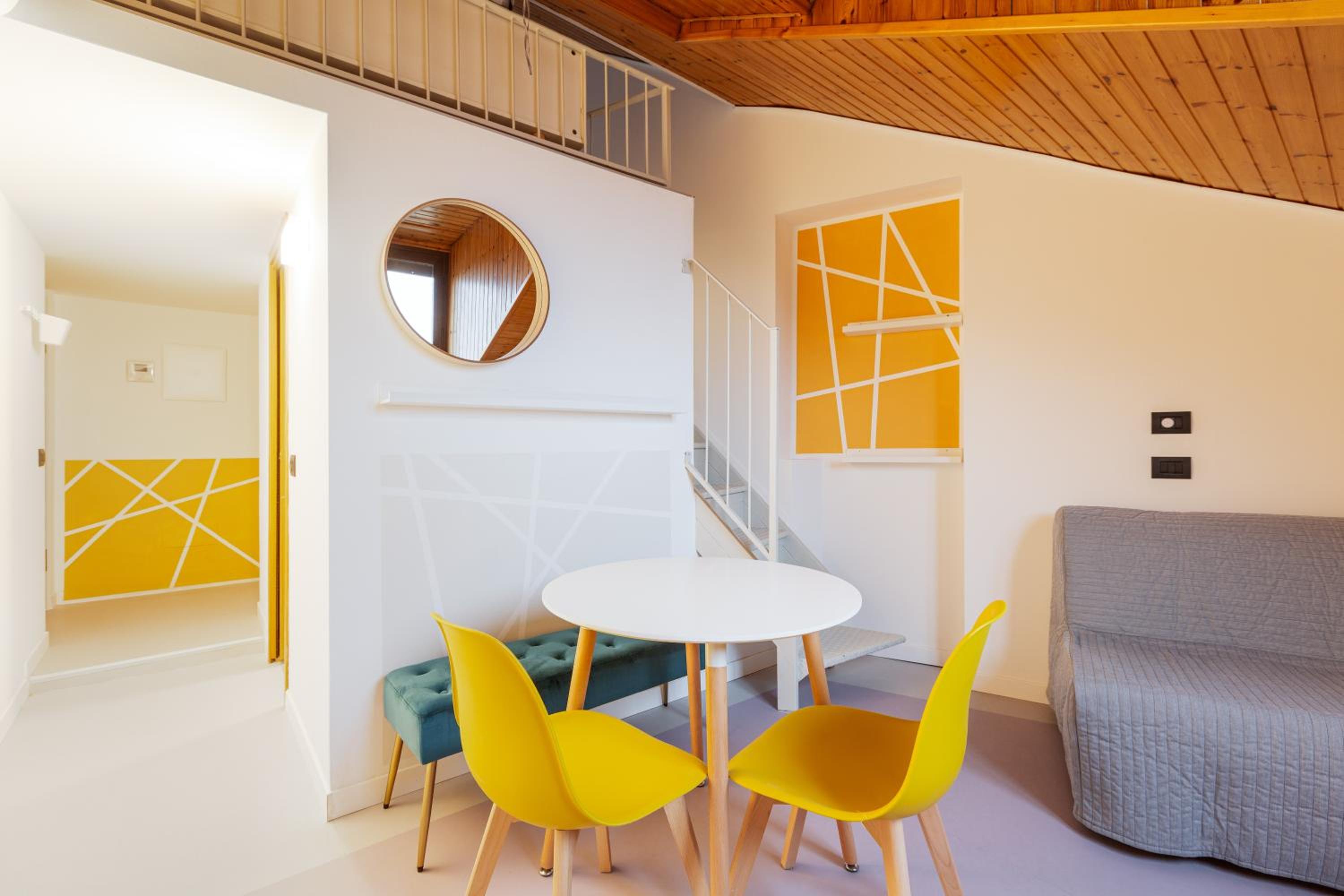 GuestHost - Milano Magenta Long Let Apts