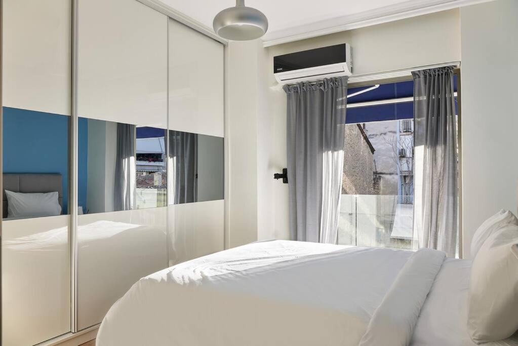 lux central Athens apartment