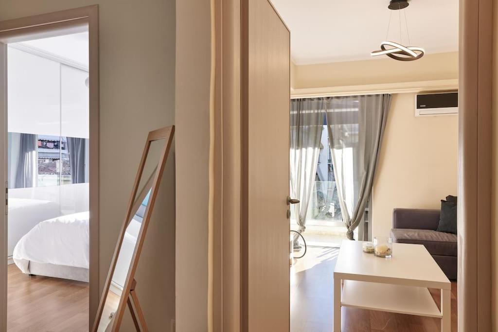 lux central Athens apartment
