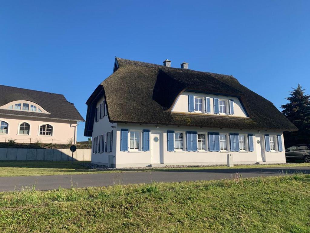 Zur Fischerwurt 8