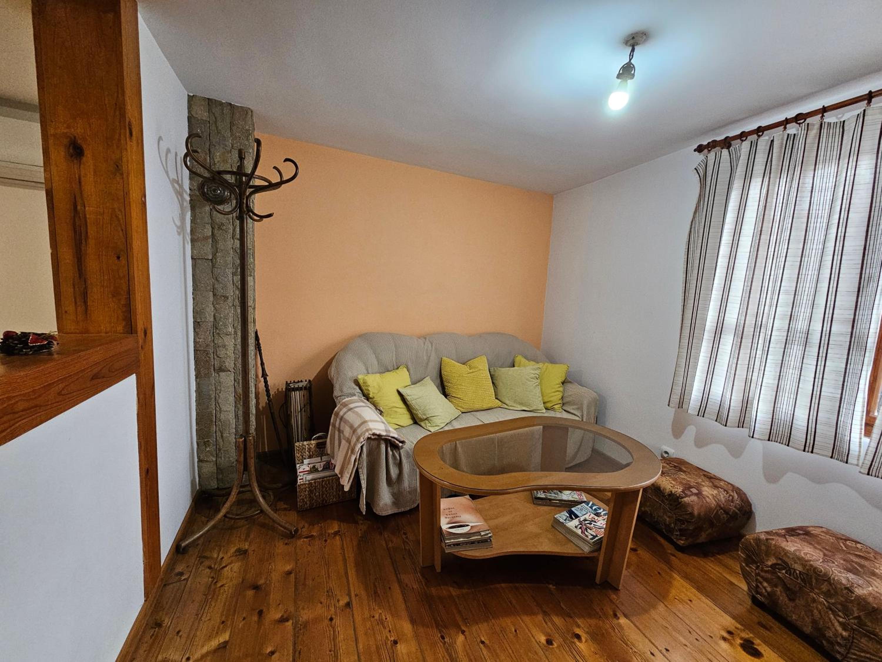 Guest House GURKO 7, 2BR, Top Center, Free Parking