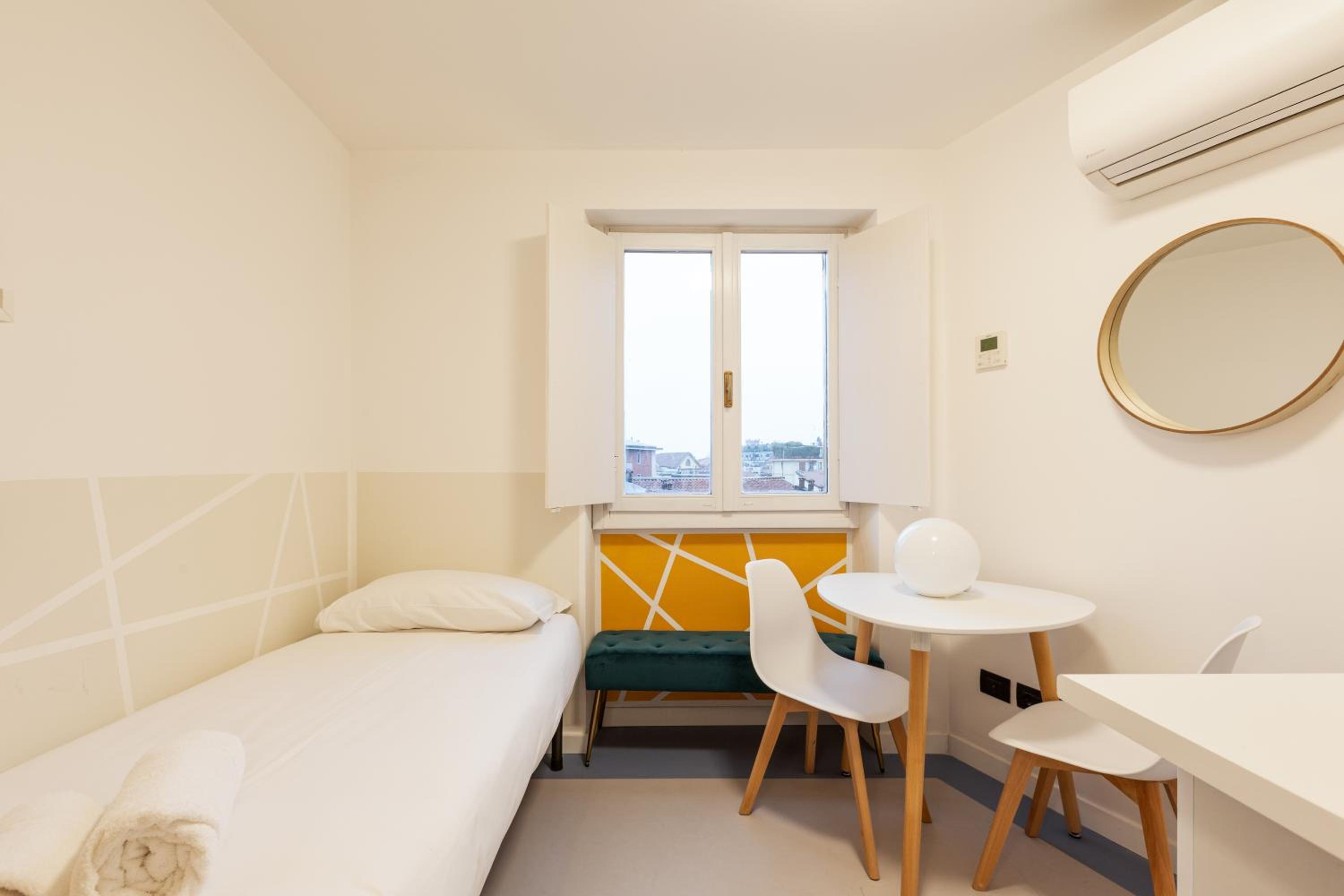 GuestHost - Milano Magenta Long Let Apts