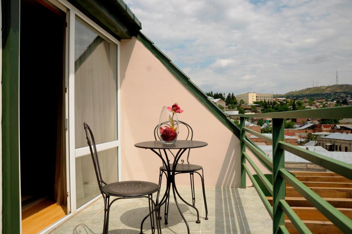 balcony