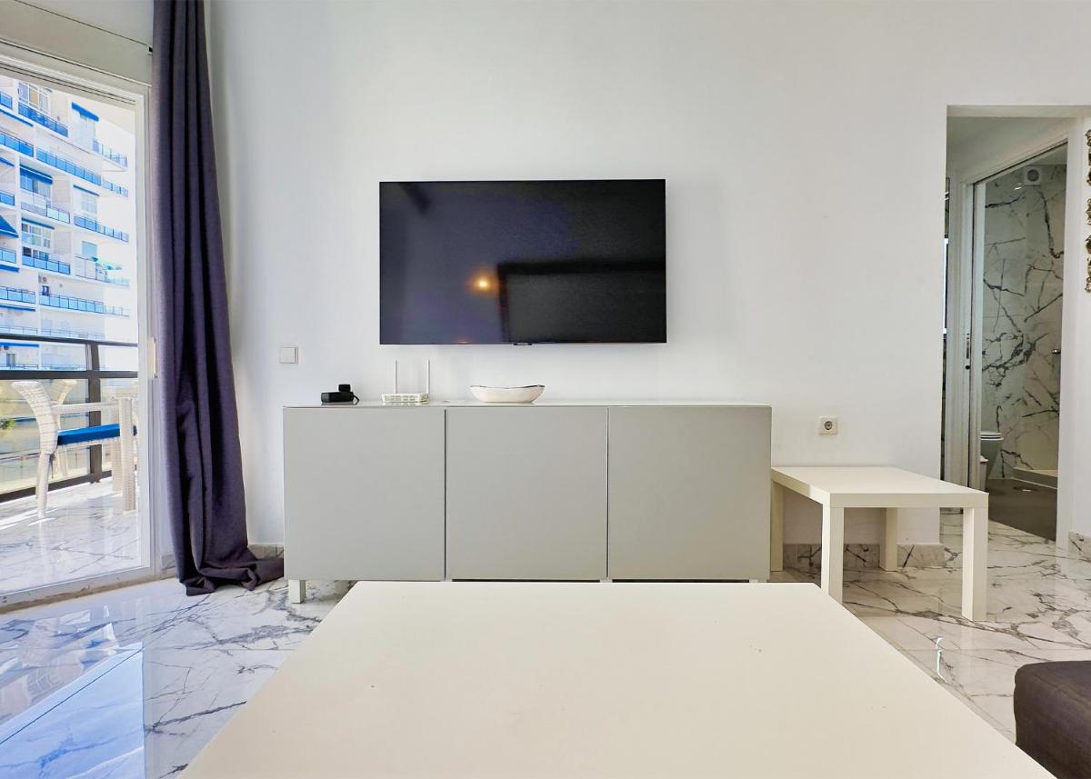 SKOL 424 Stunning One-bedroom apartment with sea views photo 4