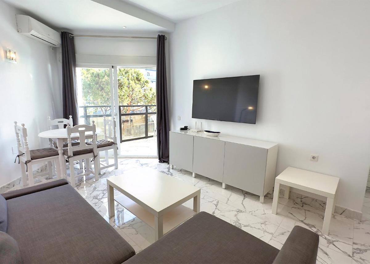 SKOL 424 Stunning One-bedroom apartment with sea views photo 2