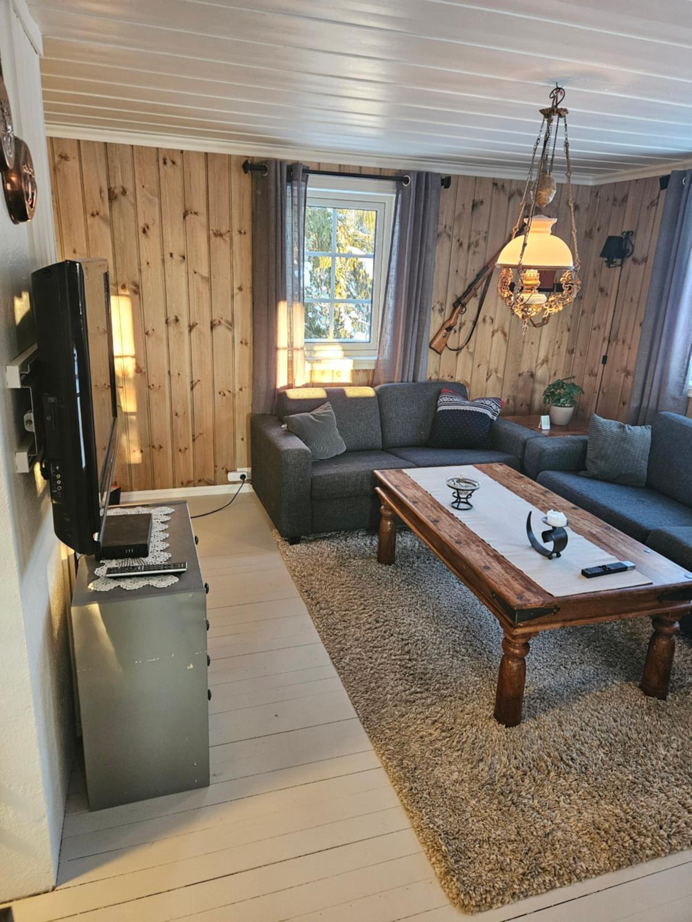Hytte i Ringsaker (Ljøsheim/Sjusjøen)
