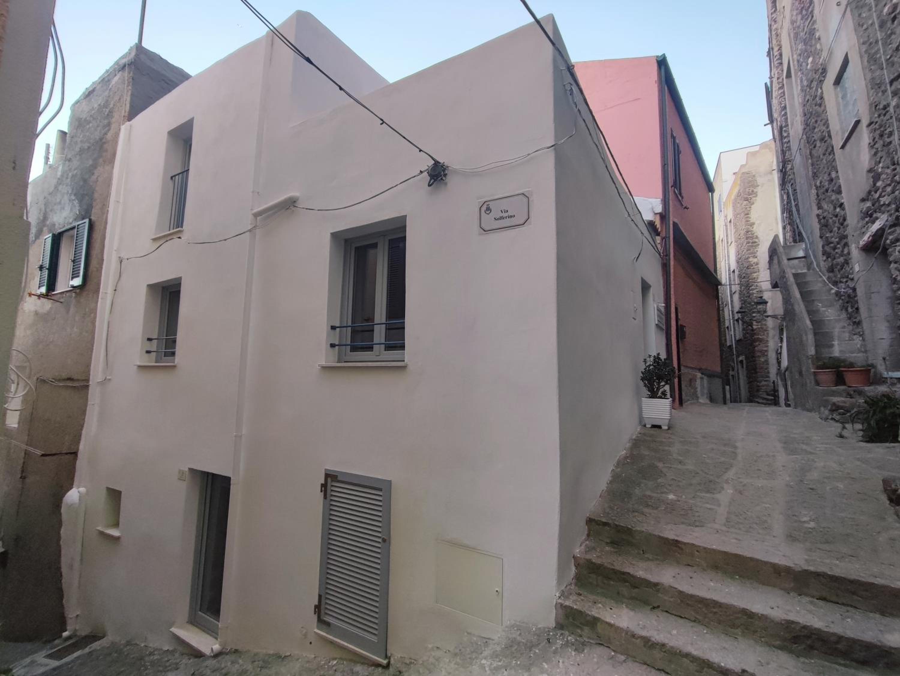 Residenza nel borgo L'Appusentu view 3