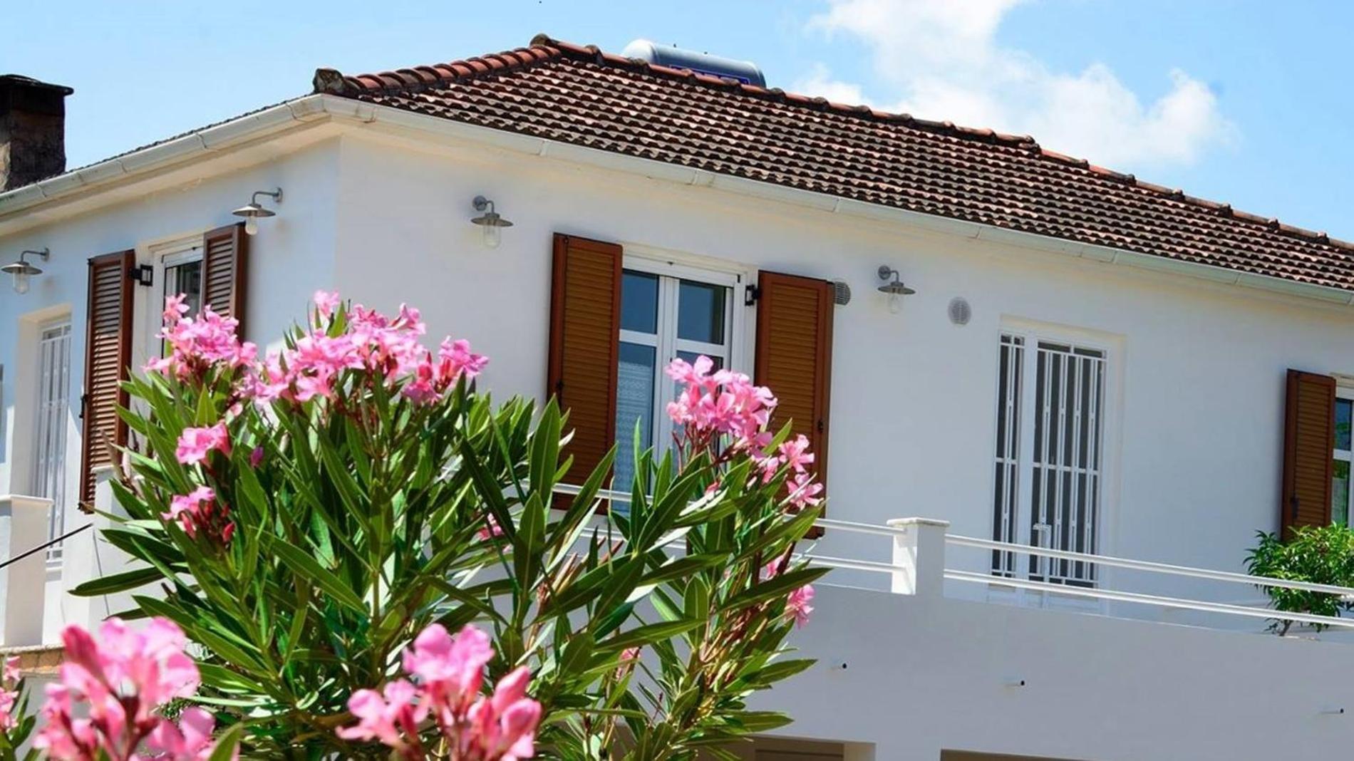 Metropolis Villa
