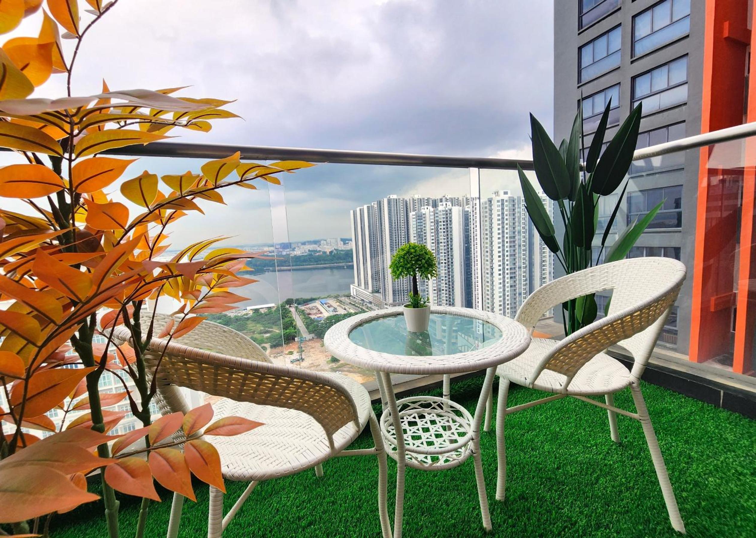 Loft Suite Seaview JB CIQ 6-7Pax