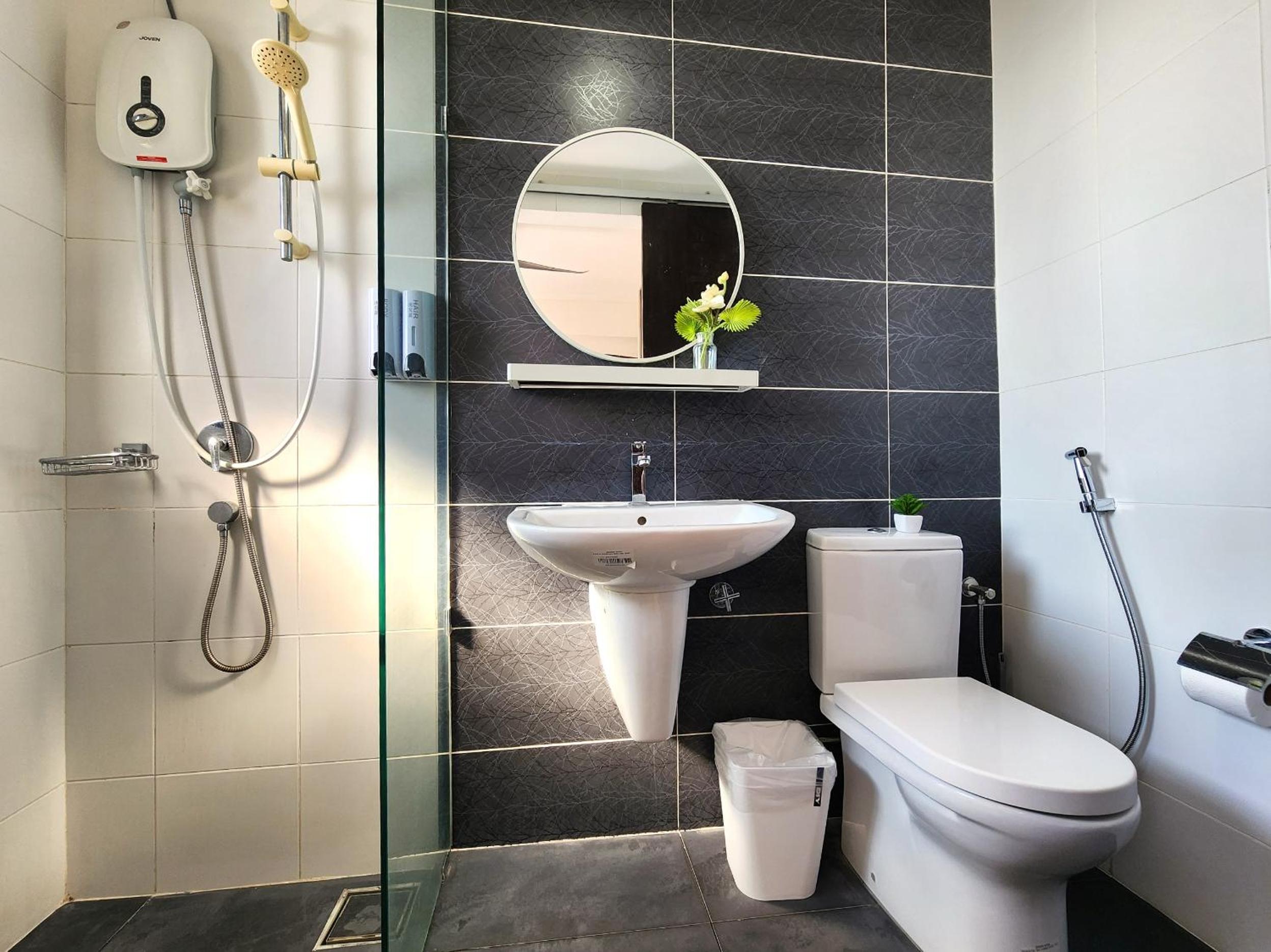 Loft Suite Seaview JB CIQ 6-7Pax