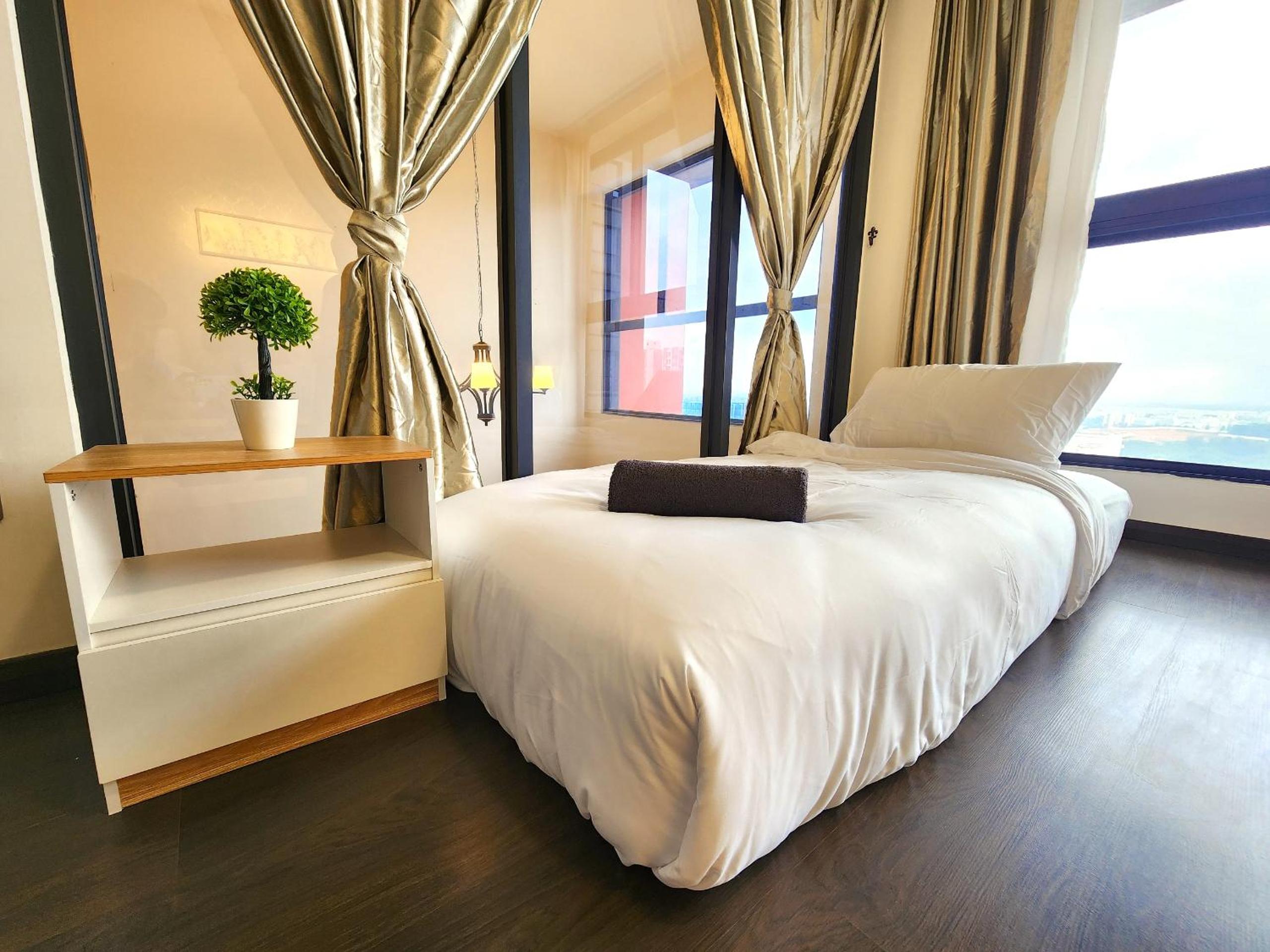 Loft Suite Seaview JB CIQ 6-7Pax