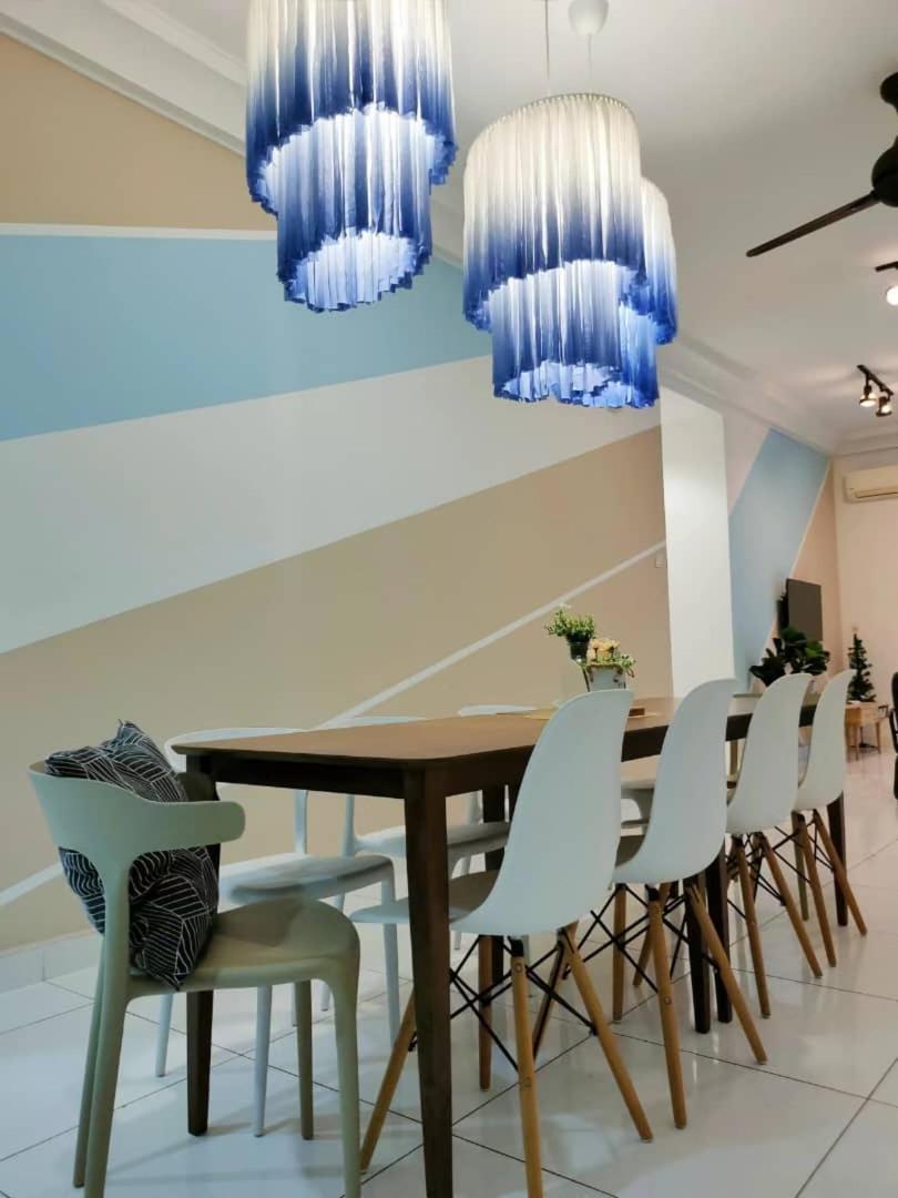 Beside Paradigm Mall shop & gathering 4BR