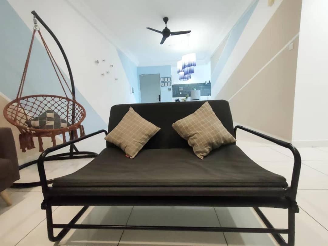 Beside Paradigm Mall shop & gathering 4BR