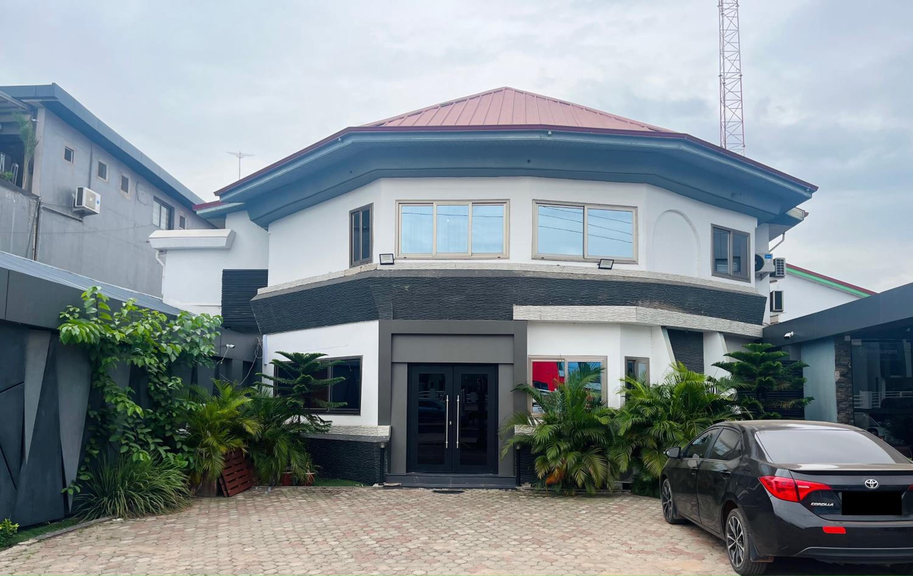 Sky Suites East Legon view 5