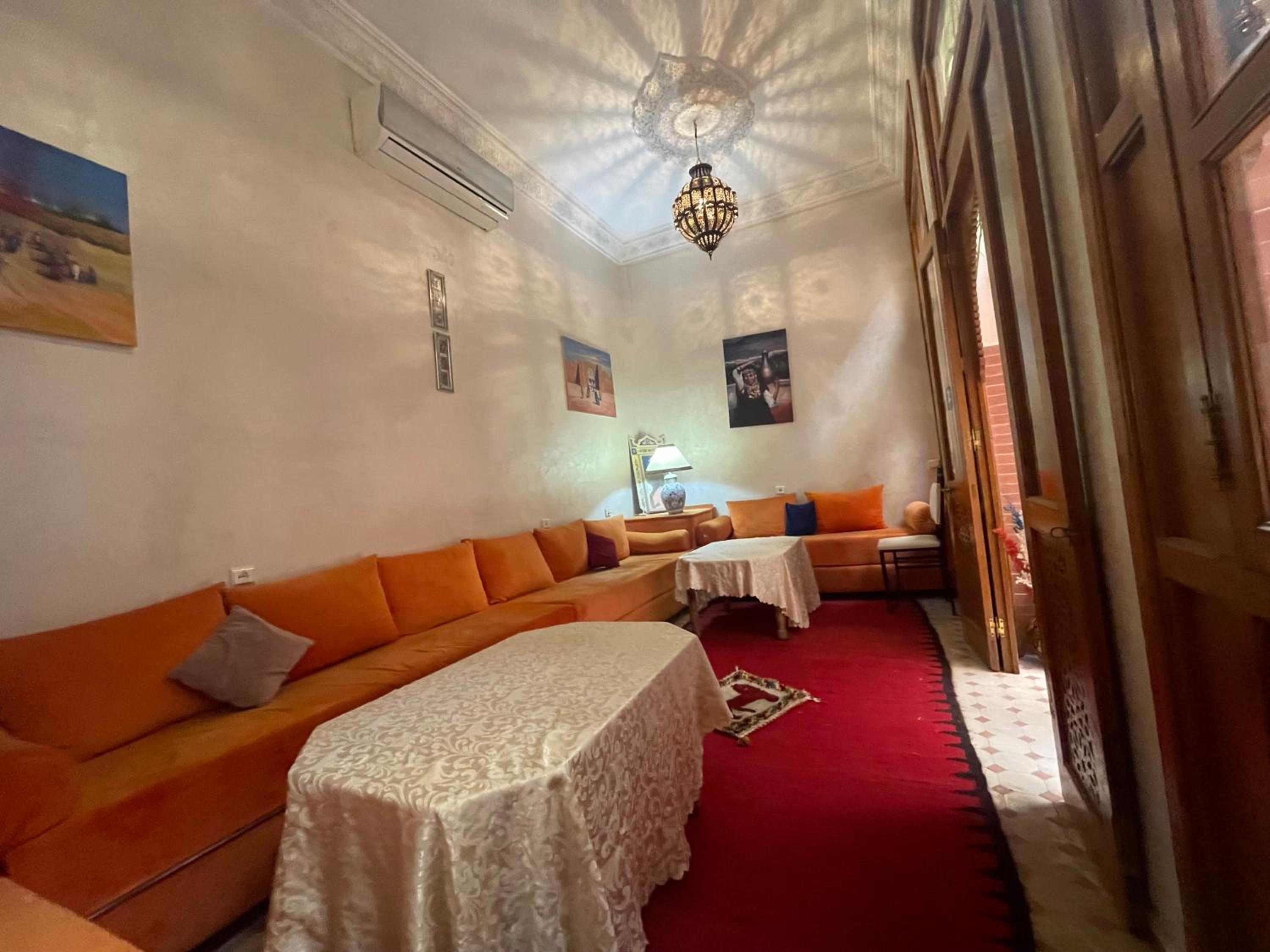 lounge