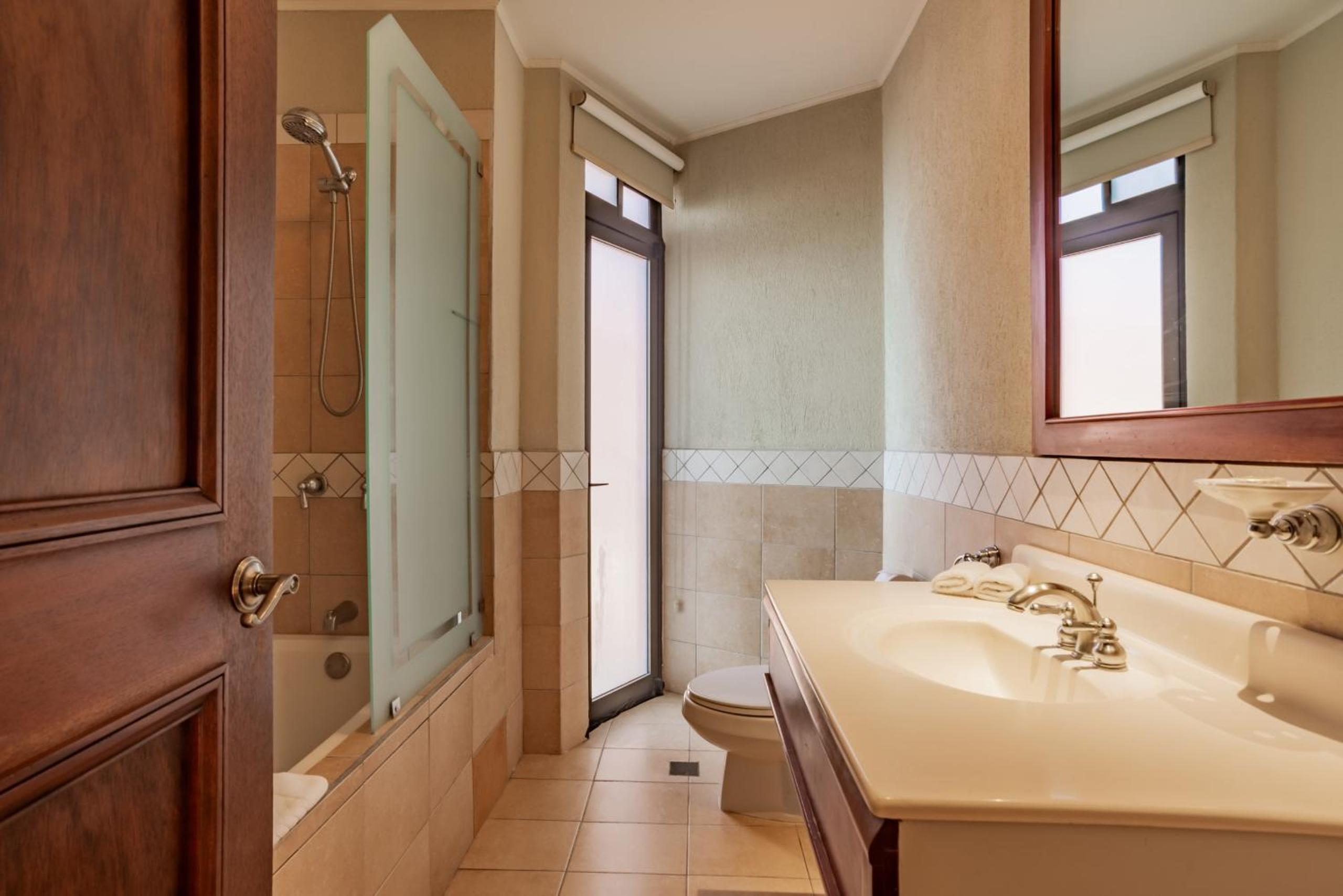 Serene 3BR Condo - Bougainvillea - Reserva Conchal Golf Resort