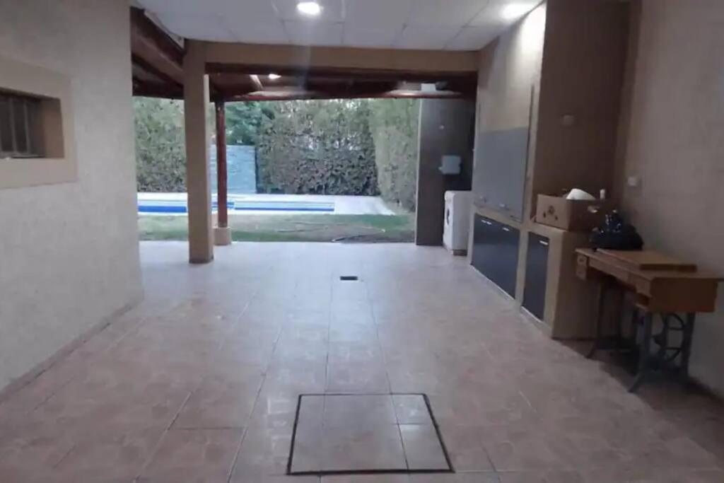 Casa para 10! Piscina/Parrilla/PingPong/Garage.